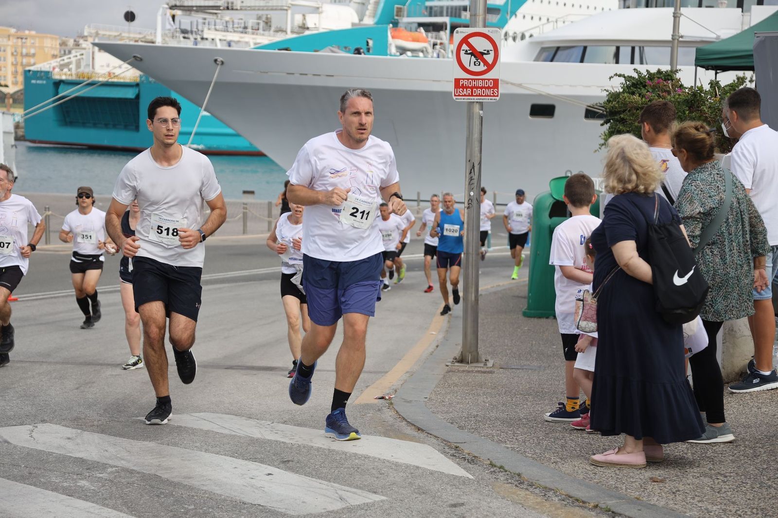 Las fotos de la 3ª carrera solidaria Memorial Vicente Granados en Málaga