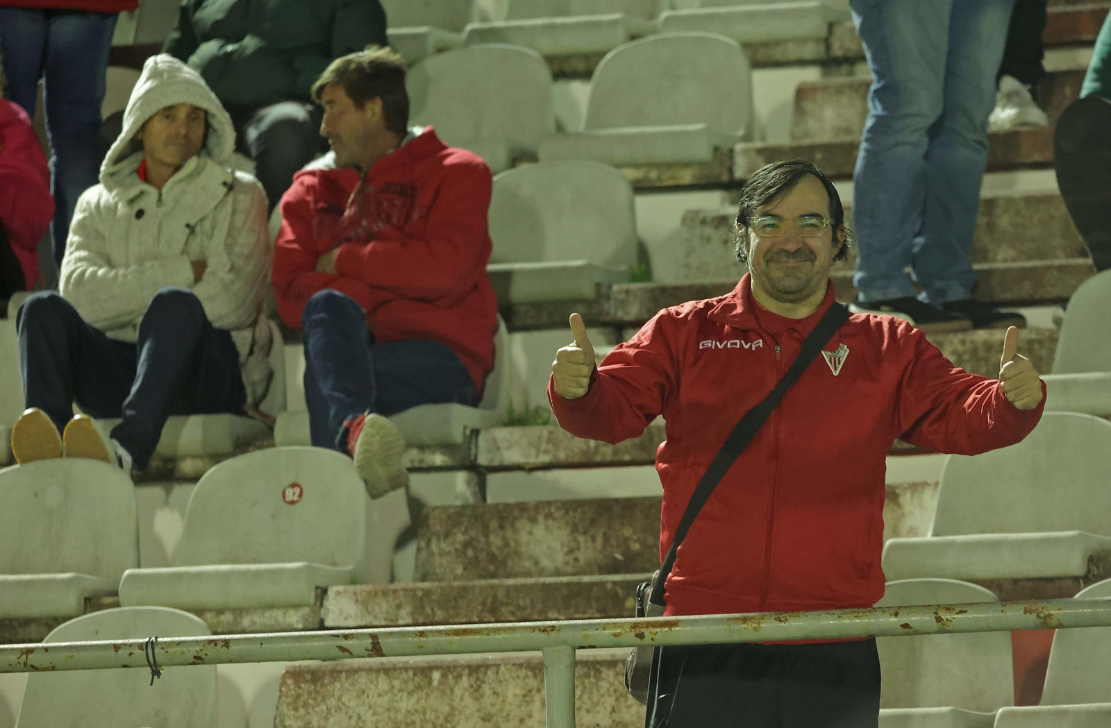 Búscate en el Nuevo Mirador durante el Algeciras - Yeclano