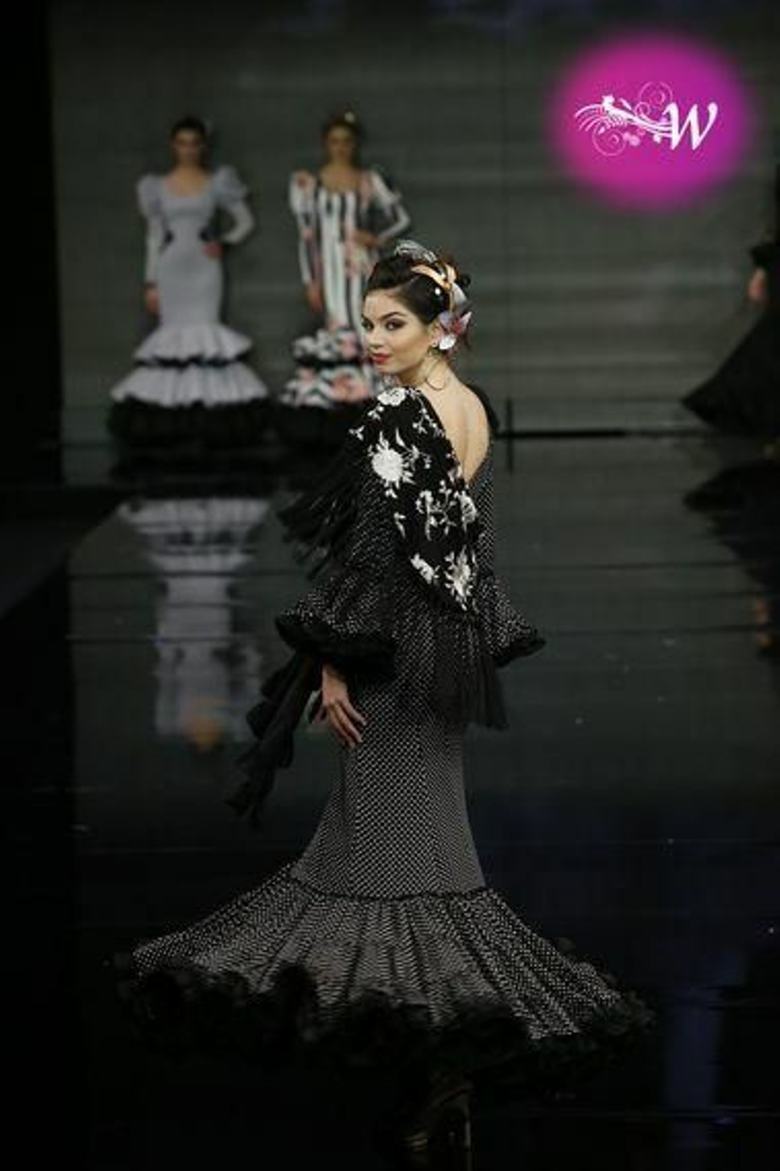 Yolanda Moda Flamenca soprende con 'Firmamento', así es su nueva colección para Simof 2020