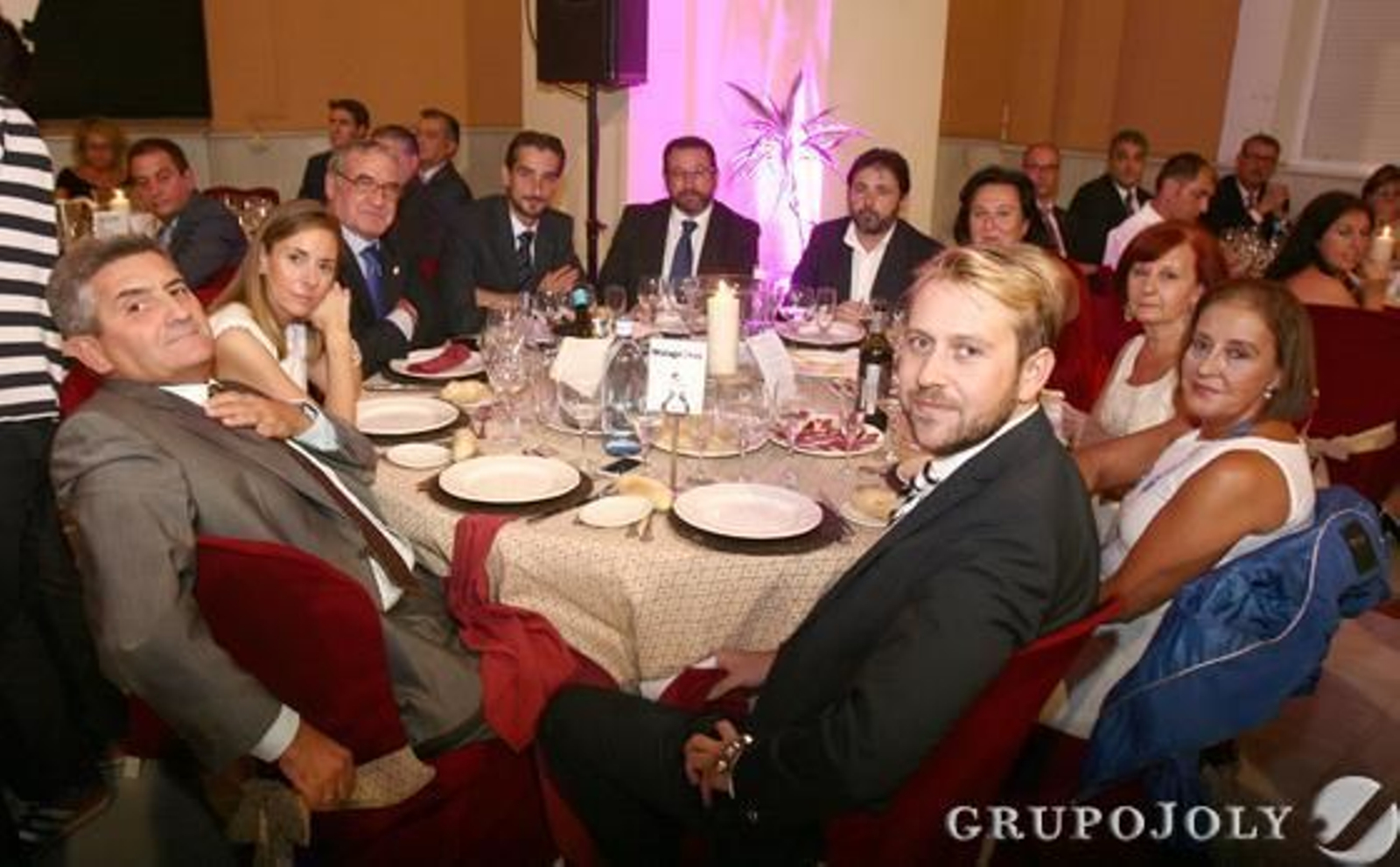 Pascual García Prat, Dolores Bañón, José España, Óscar Llanes, Alberto España, Óscar Toro, Esther Cumbreras, Mari Ángeles B. Moreno, Maribel Tomé y Nacho Vázquez.

Foto: Josue Correa