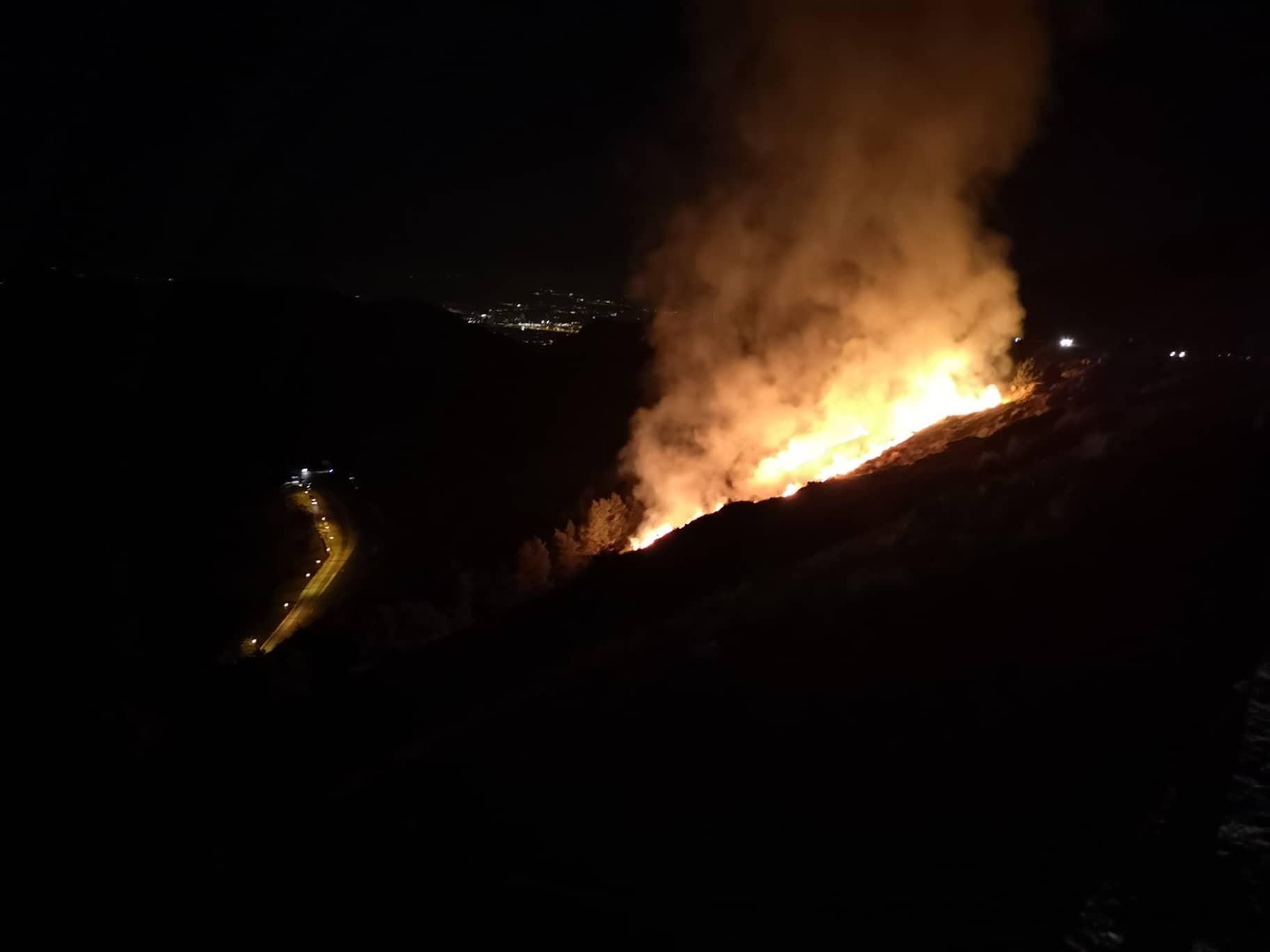 Las imágenes del incendio en Sierra Nevada