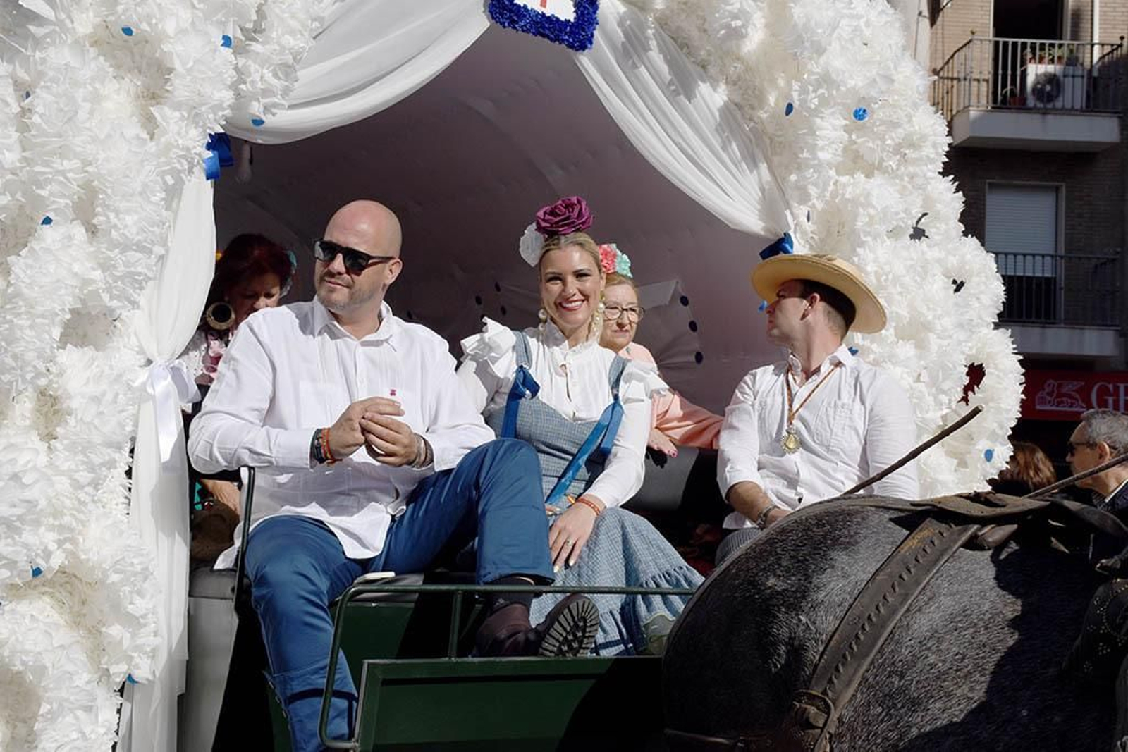 Las mejores imágenes de los peregrinos en la salida de Emigrantes