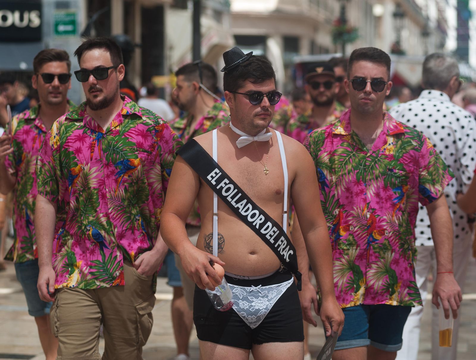 Si la sangre circula en la dirección correcta, no hay nada malo en dejarlo claro.