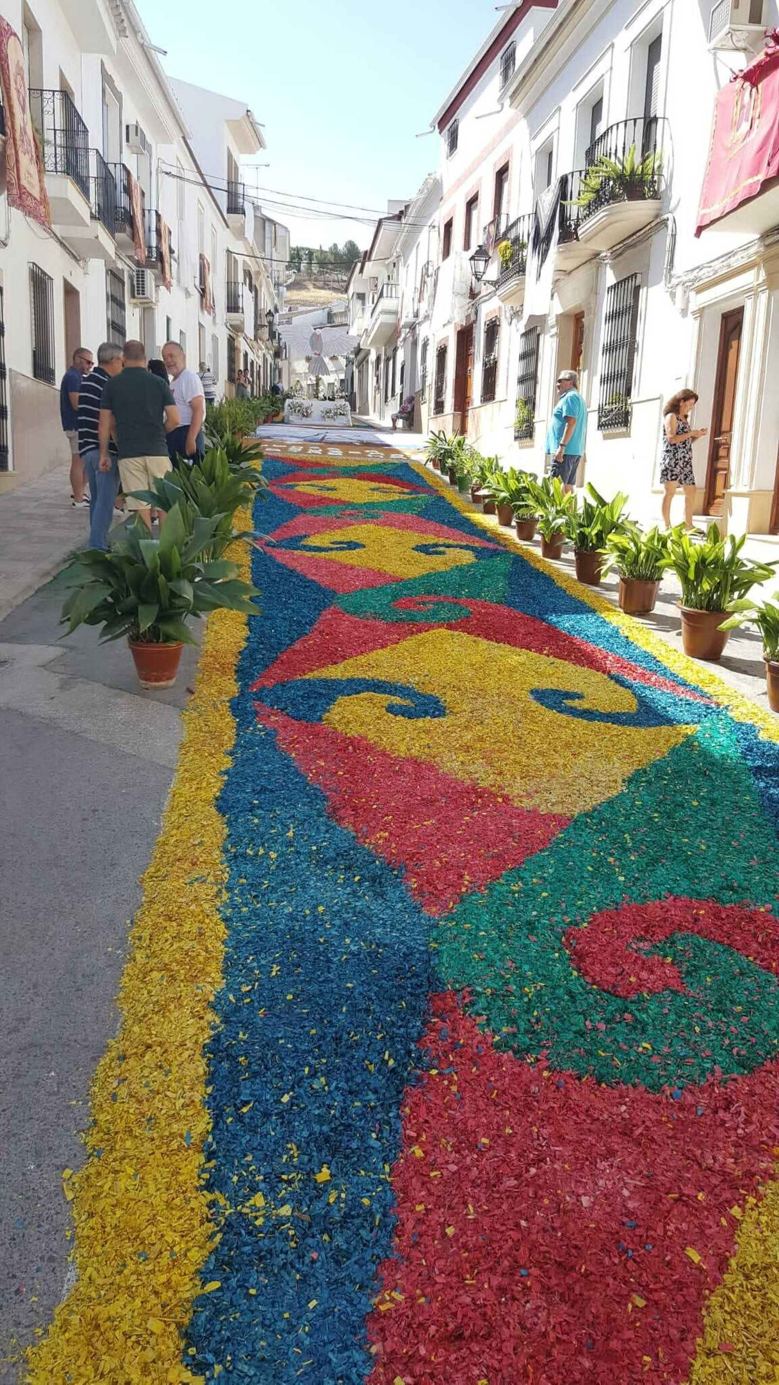Un recorrido en imágenes por las coloridas alfombras del Corpus en Valenzuela