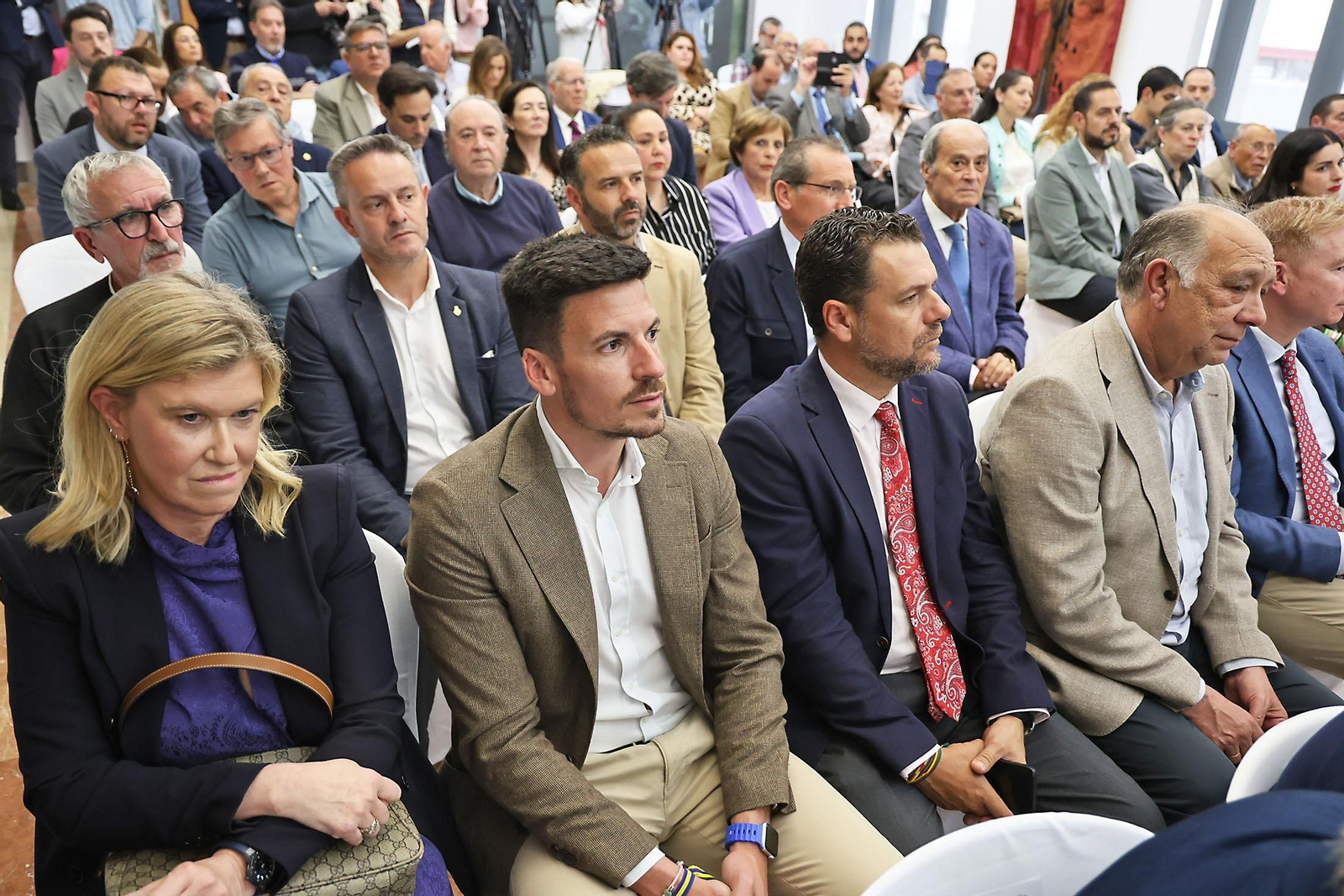 Imágenes de la presentación la Guía de Semana Santa de Huelva Información 2025