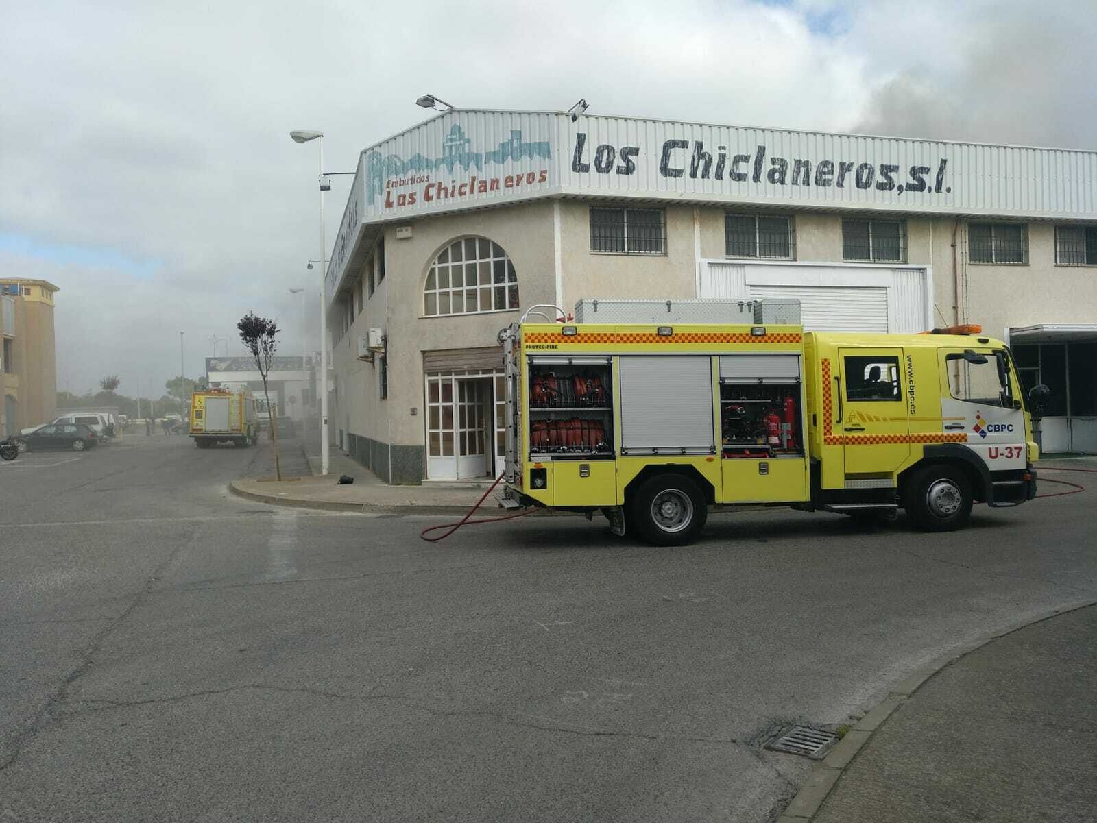 Incendio en la fábrica de embutidos Los Chiclaneros