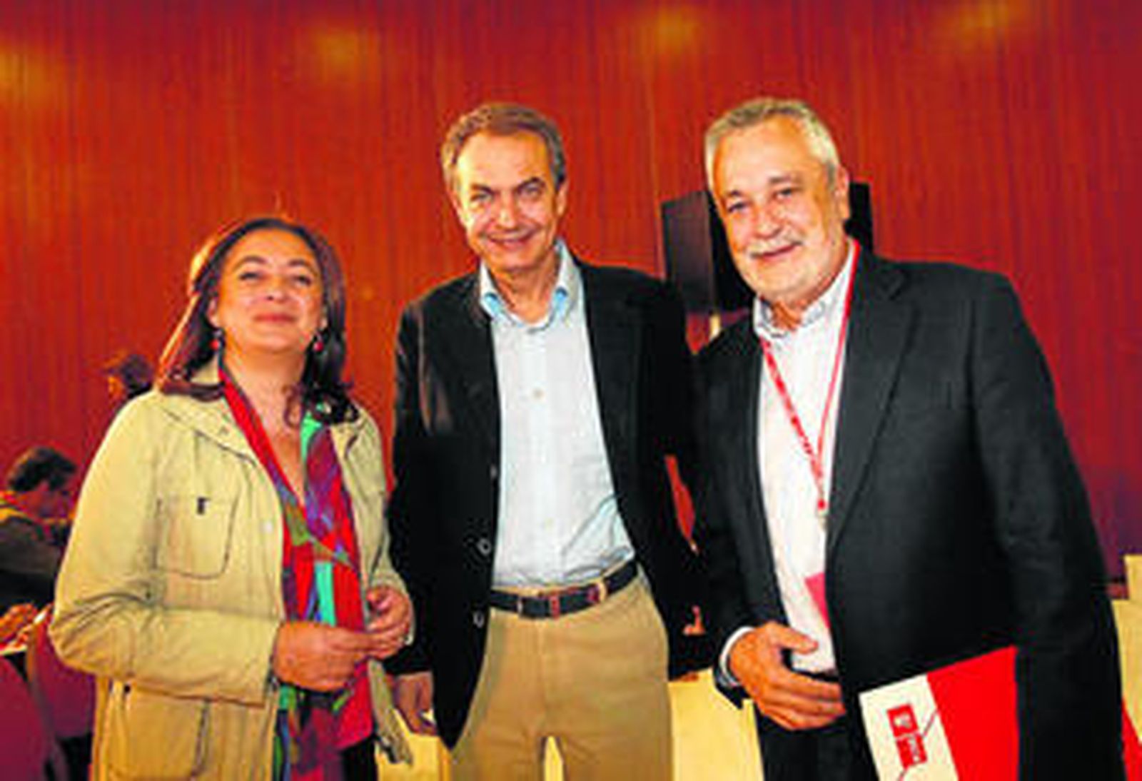 Mar Moreno, José Luiz Rodríguez Zapatero y José Antonio Griñán ayer en el Comité Federal del PSOE.