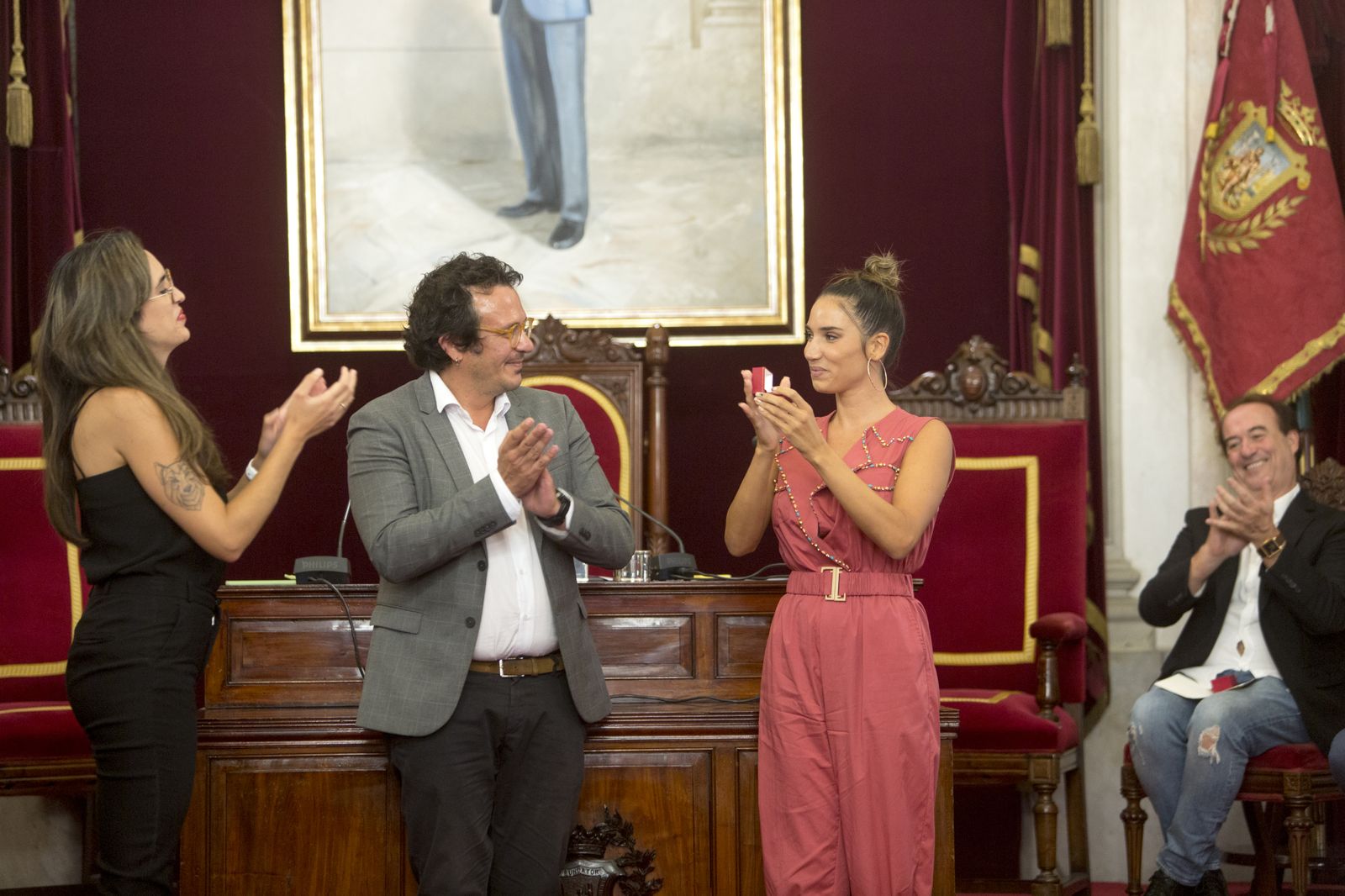 recepción oficial a las pregoneras del carnaval 2022 India Martinez y Rocío López Helmo