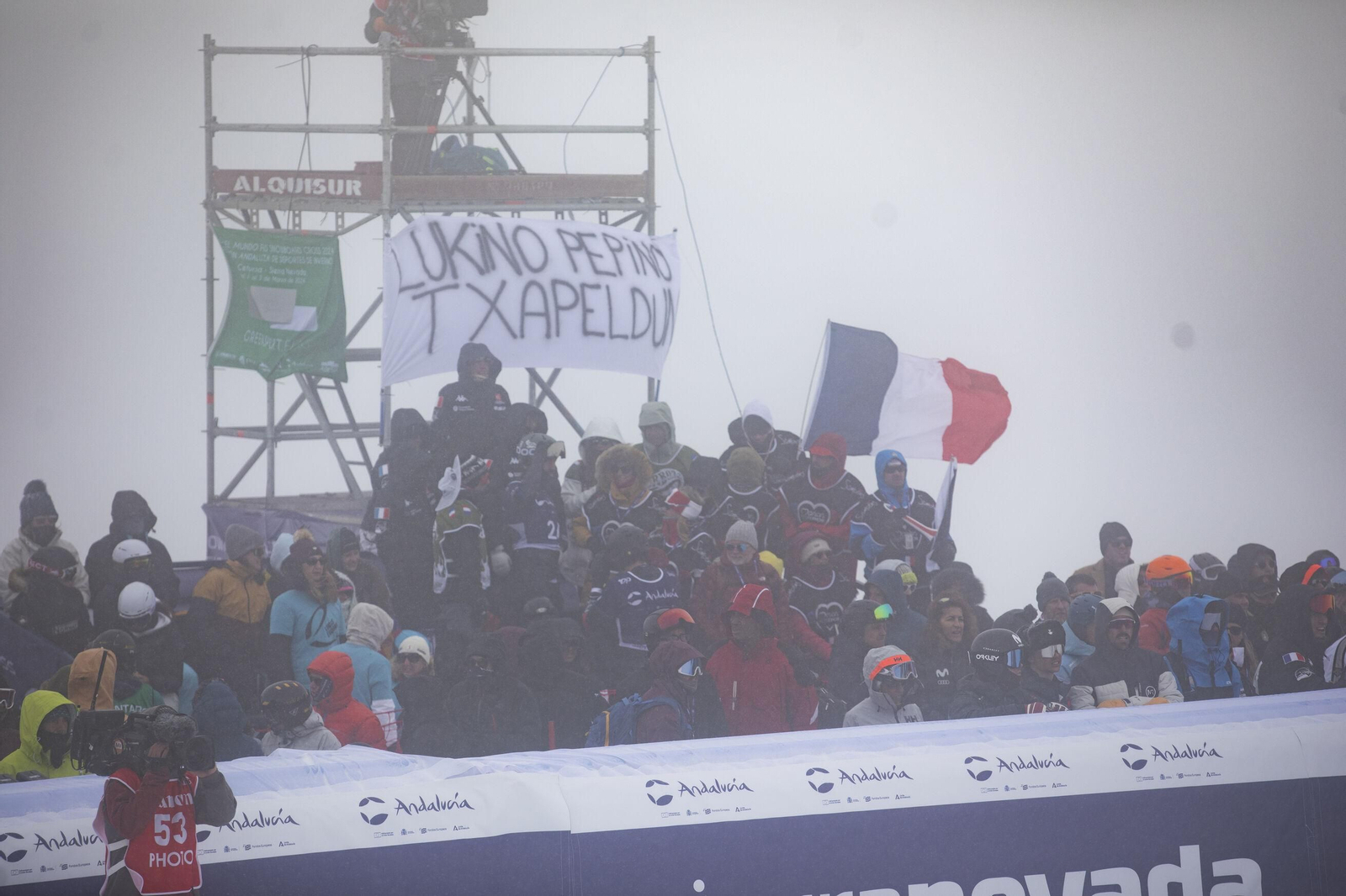 Las mejores imágenes de la segunda jornada de la Copa del Mundo de Snow en Sierra Nevada