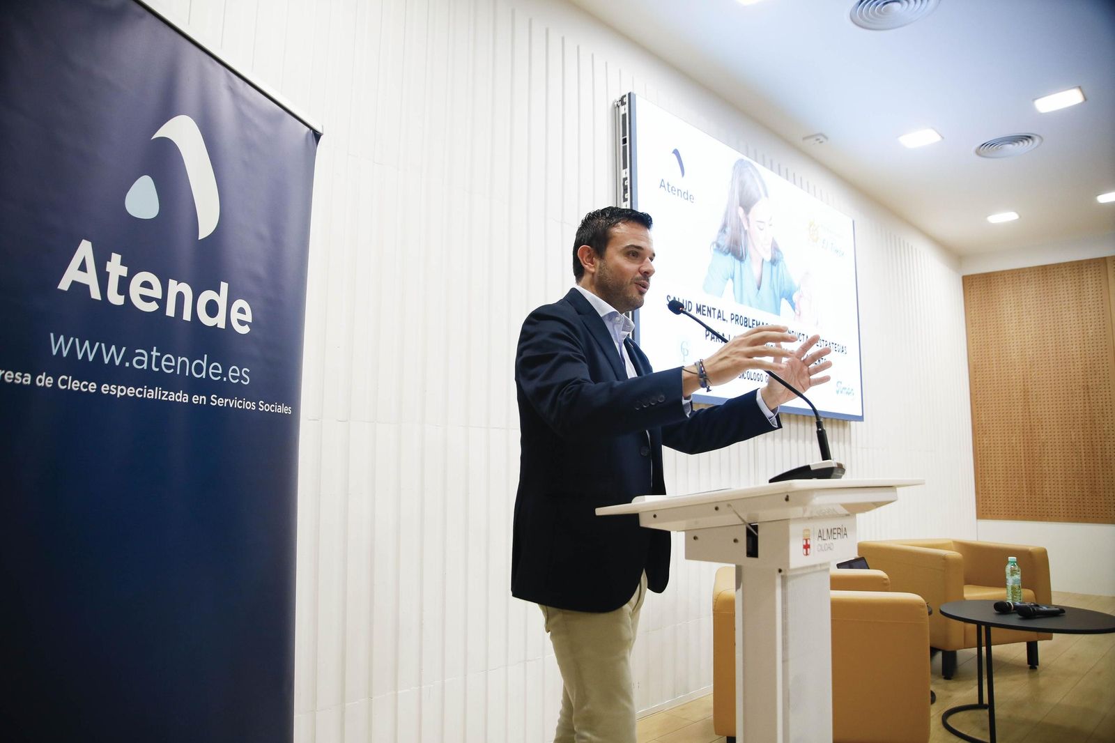 Te contamos en imágenes como han sido las jornadas formativas de Atende en el espacio ALMA de Almería