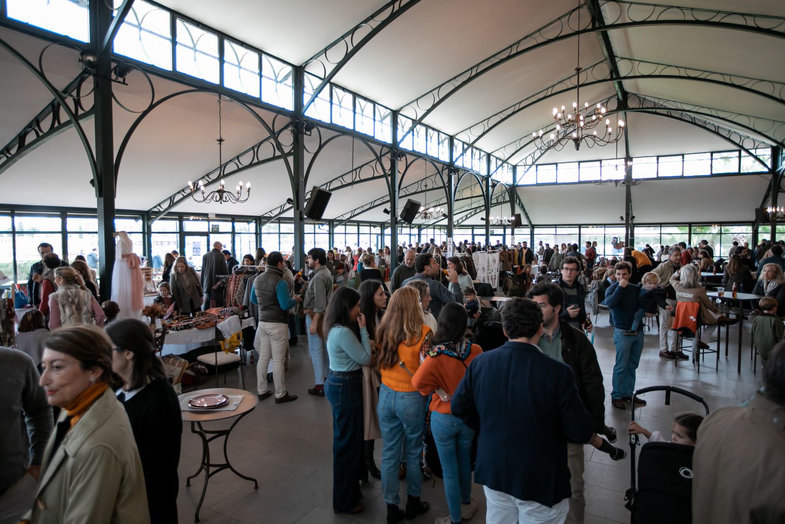Búscate en las carreras de caballos de Pineda