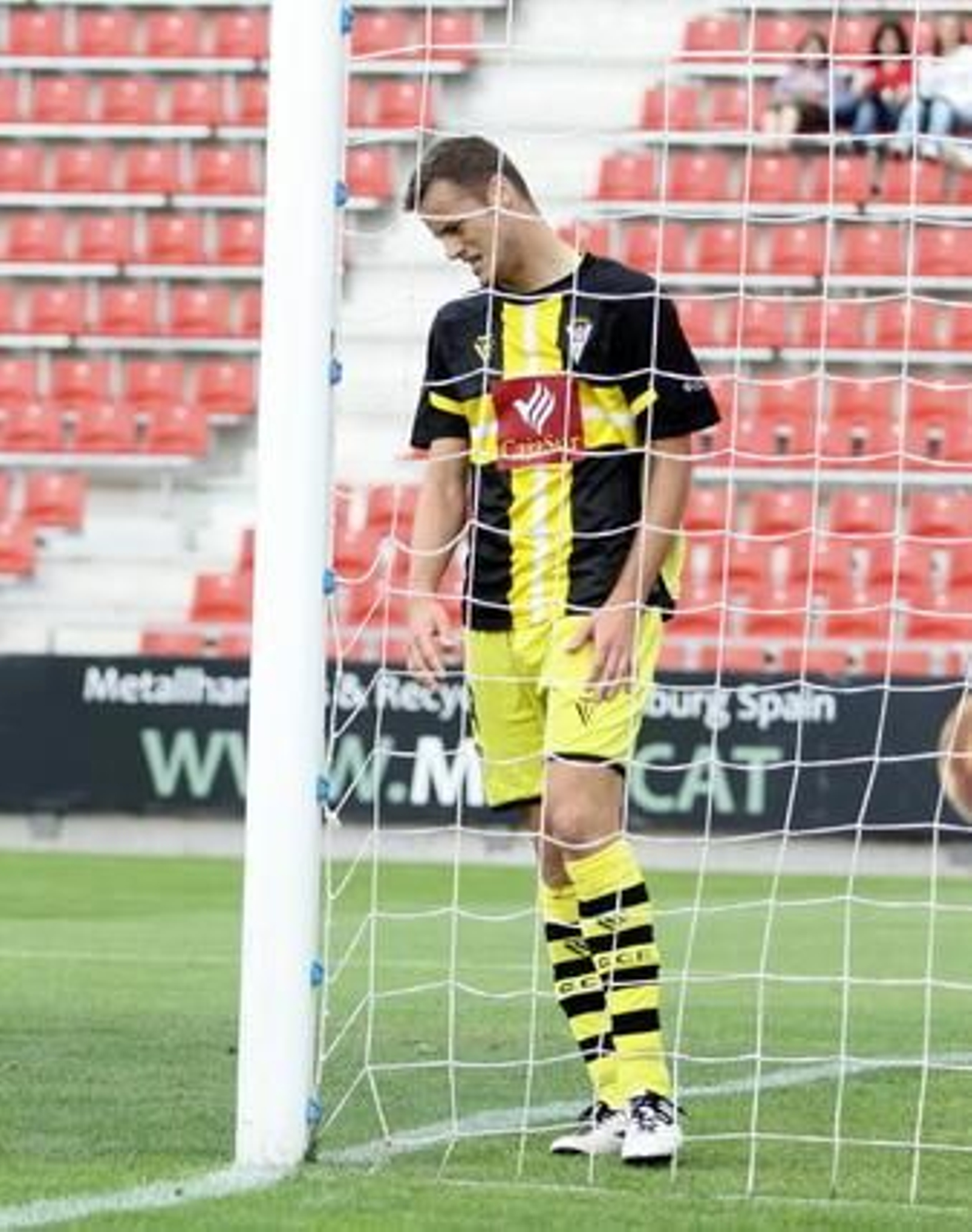 El Córdoba cierra la temporada con un derrota en Girona. / LOF