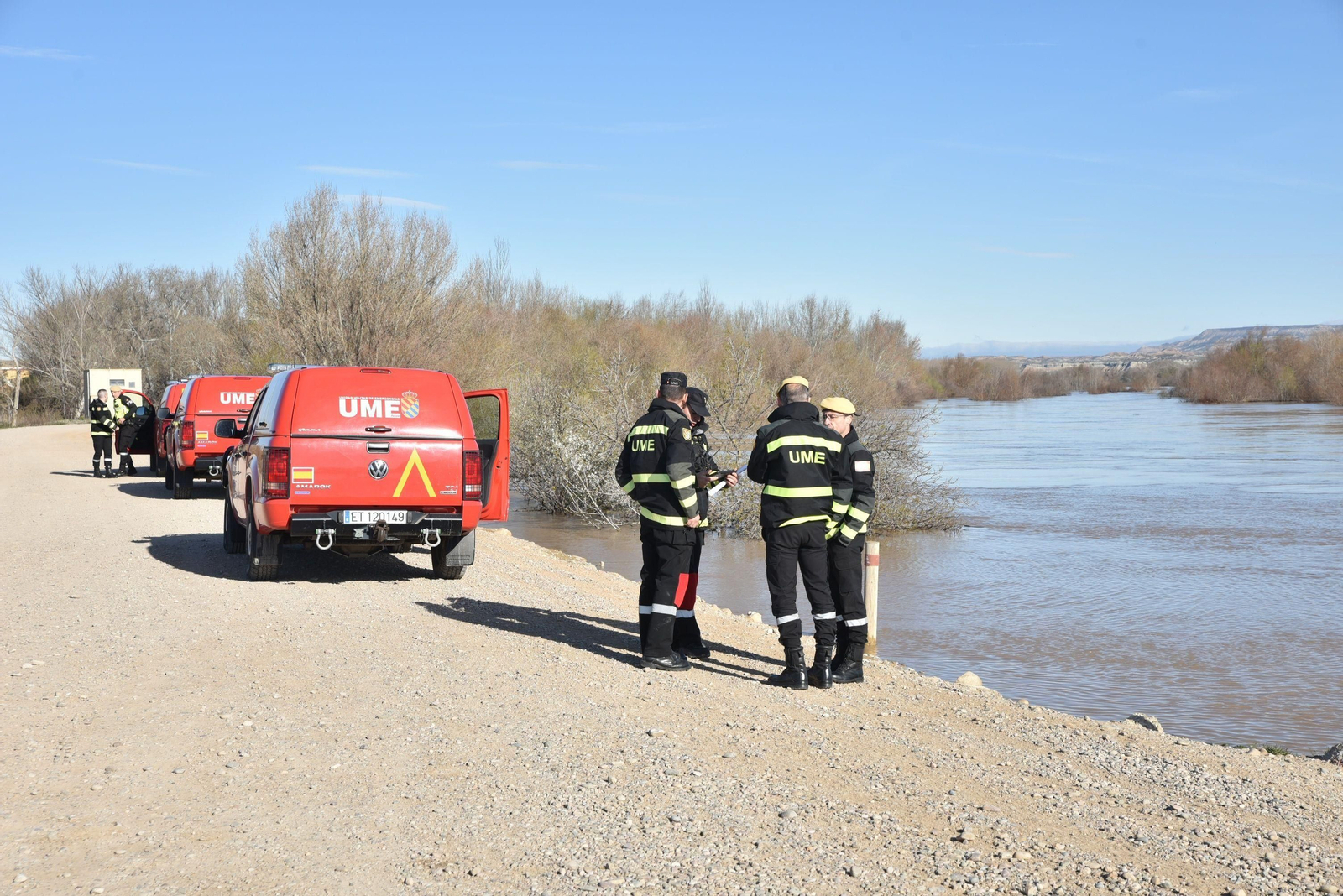 Imágenes de la crecida del río Ebro a su paso por Zaragoza