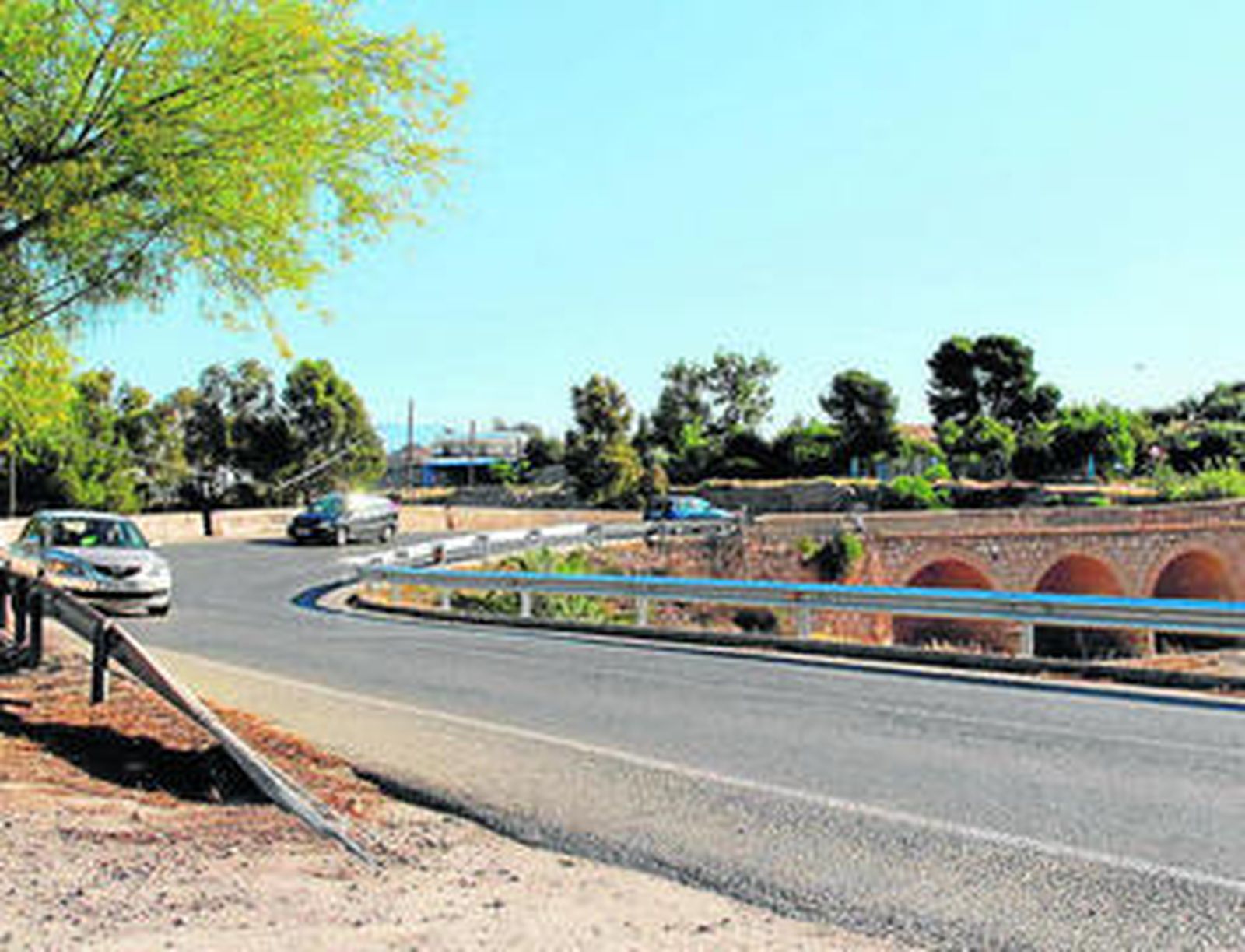 Actual puente de San Isidro, que se convierte en punto de entrada al municipio por el noreste.