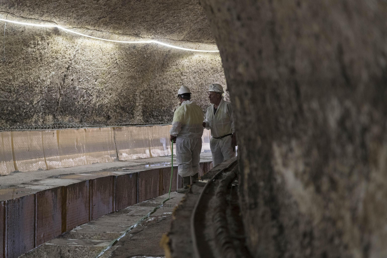 La renovación del gran colector de Sevilla, en imágenes