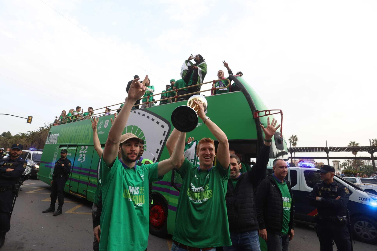 El Unicaja ofrece el título a Málaga, en fotos