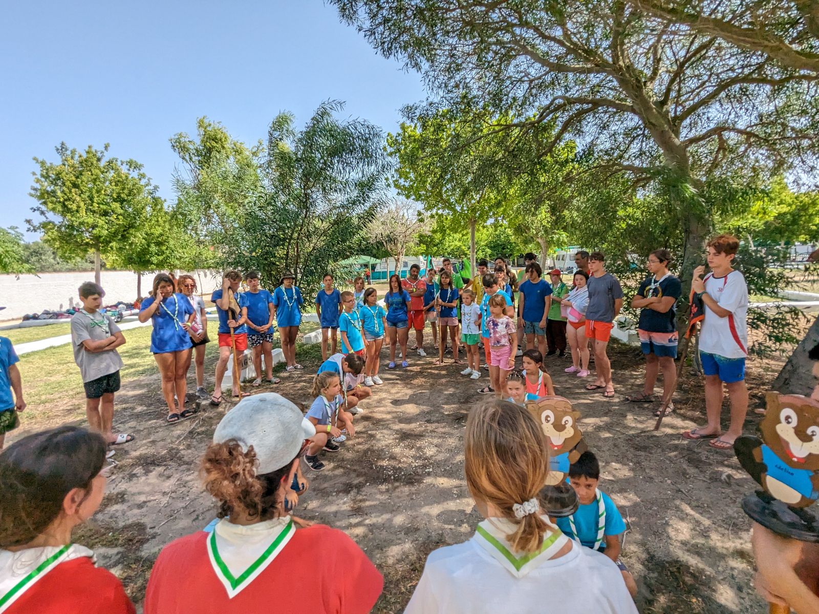 El grupo Scout Eryteeia de San Fernando durante su acampada en Chiclana.