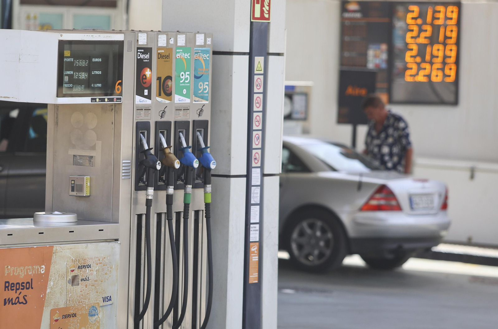 Gasolinera en Málaga Gasolinera en Málaga