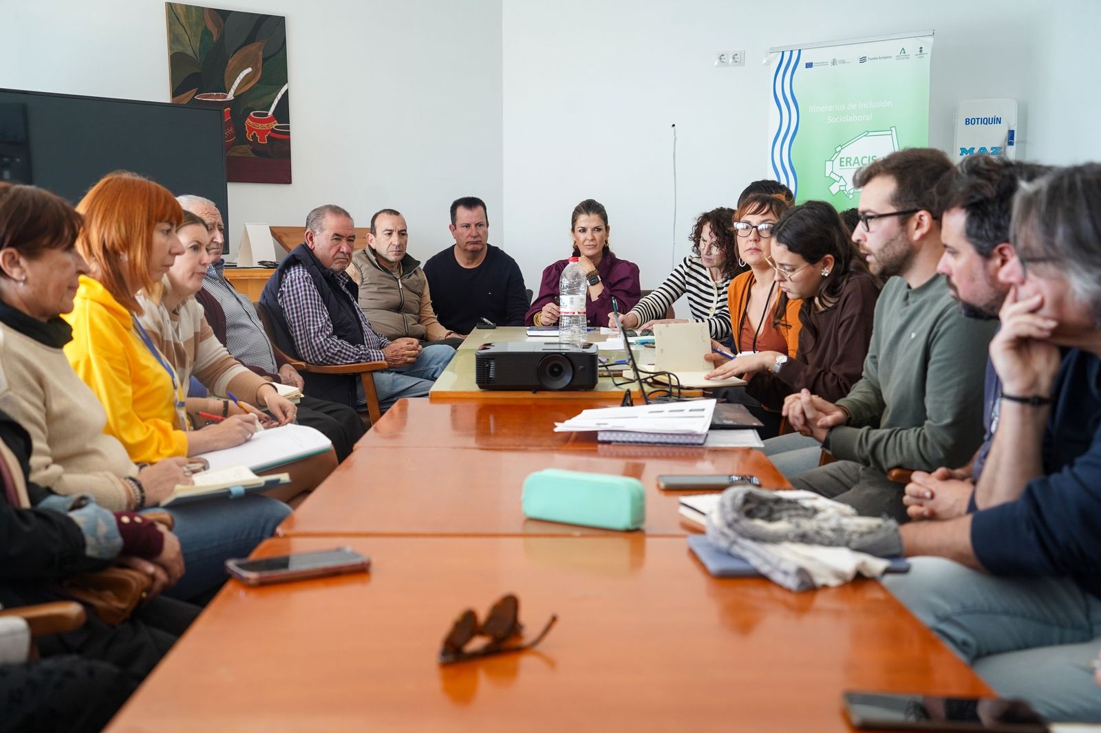 Se constituye la Mesa Comunitaria de Tarambana en El Ejido.