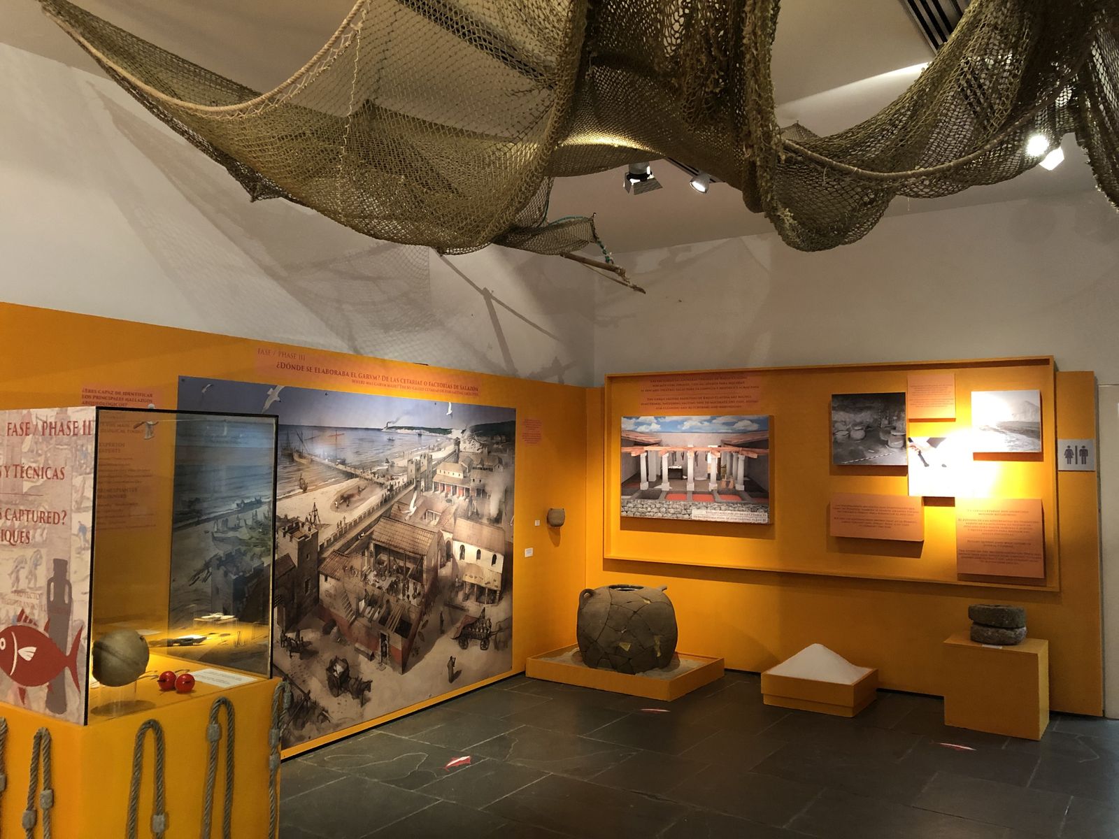 La exposición 'Baelo Claudia y los secretos del Garum' en Baelo Claudia.