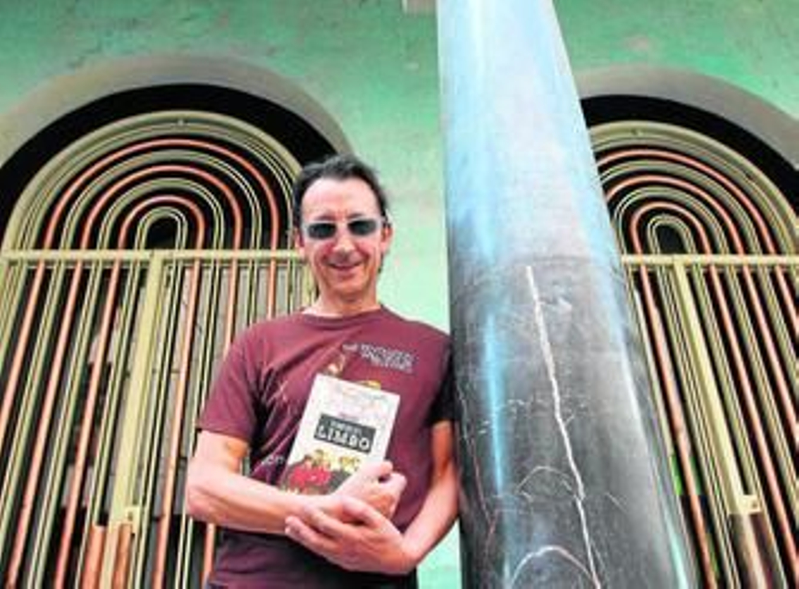 El músico Yonka Zarco escribe su primera novela, 'Últimos días en el limbo'.