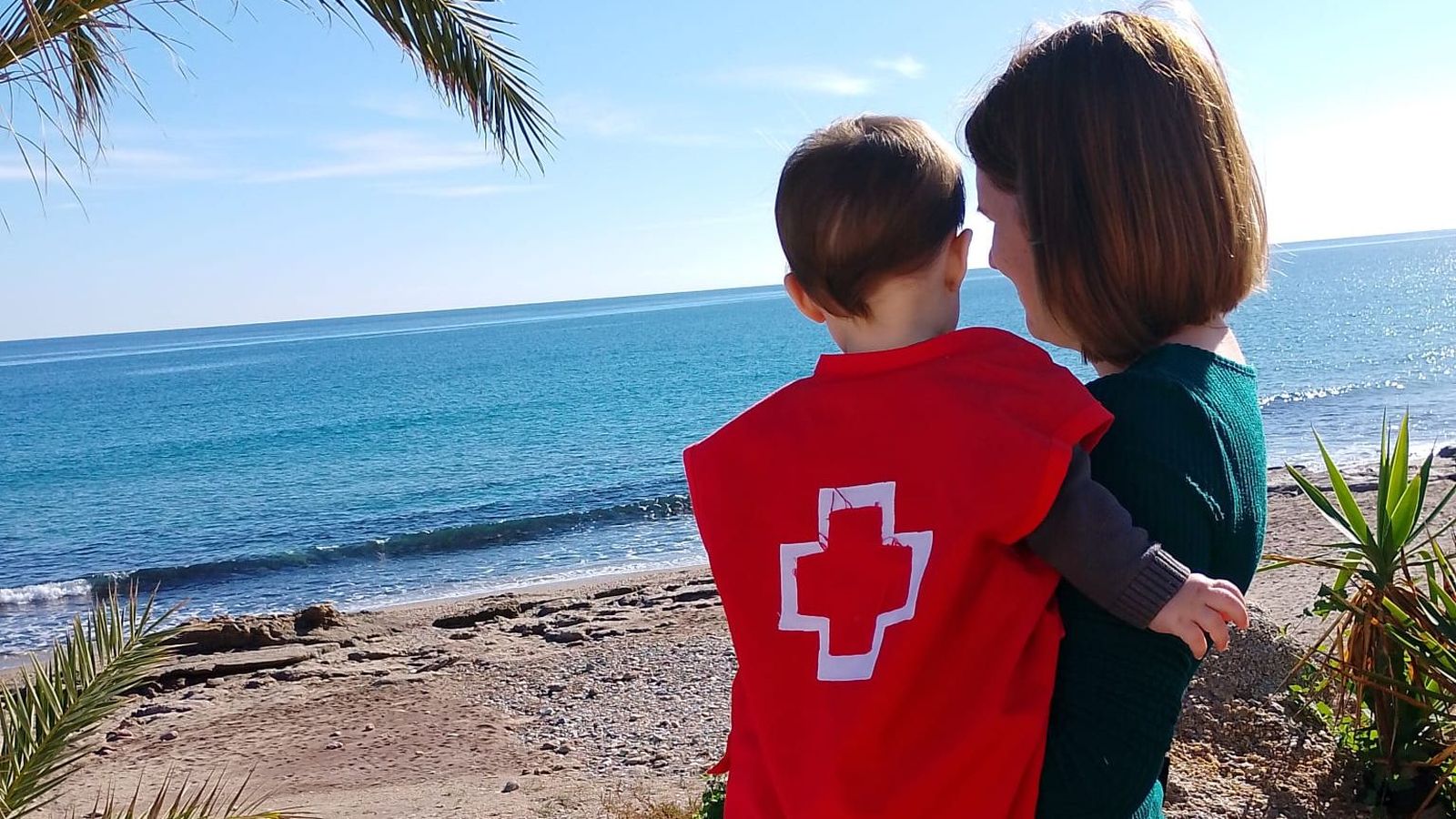 Lucas, un niño de tan solo 7 meses que se convierte en el socio más joven de Cruz Roja Mojácar.