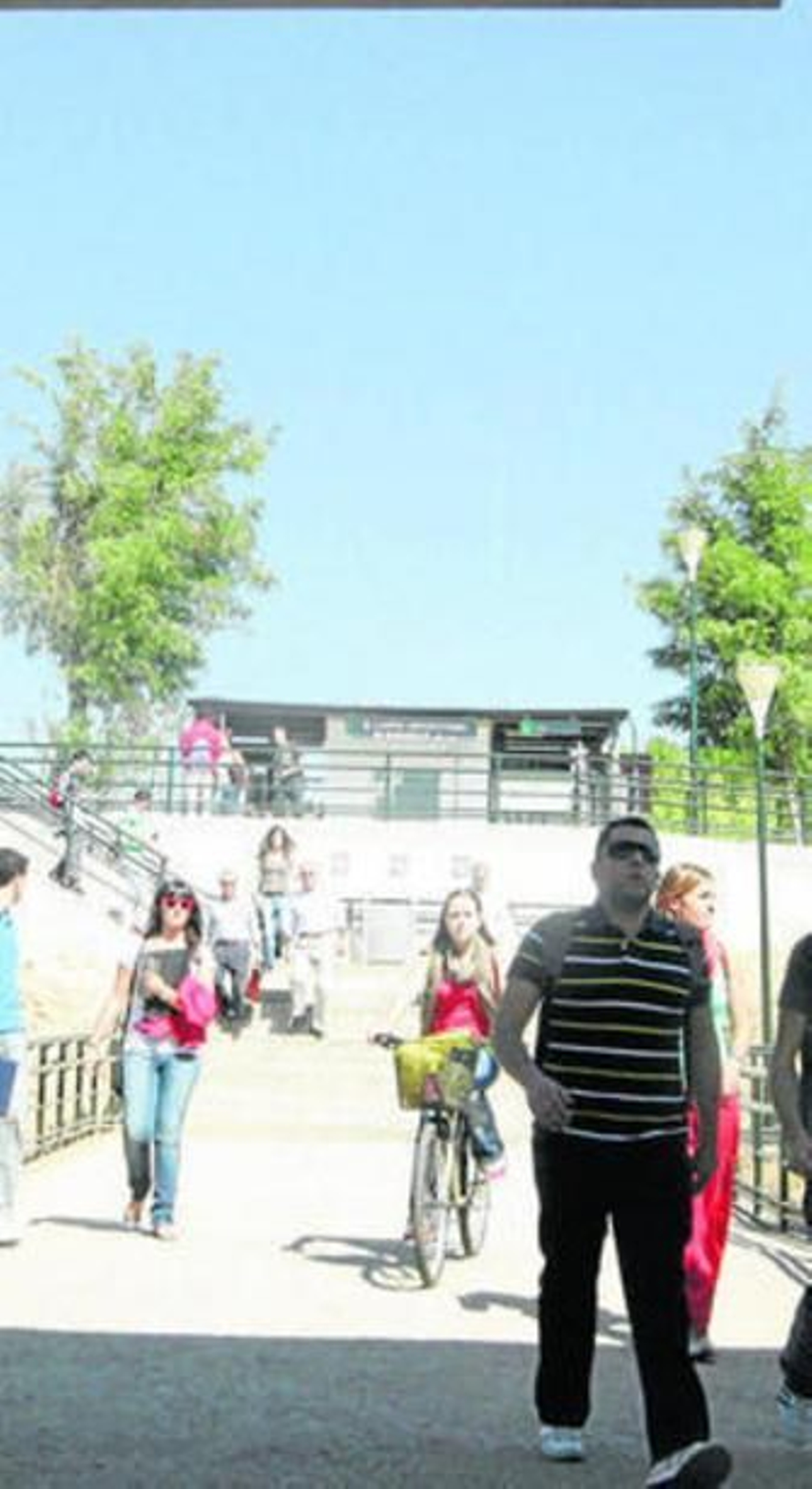 Apeadero del que saldrían las lanzaderas de Aucorsa.