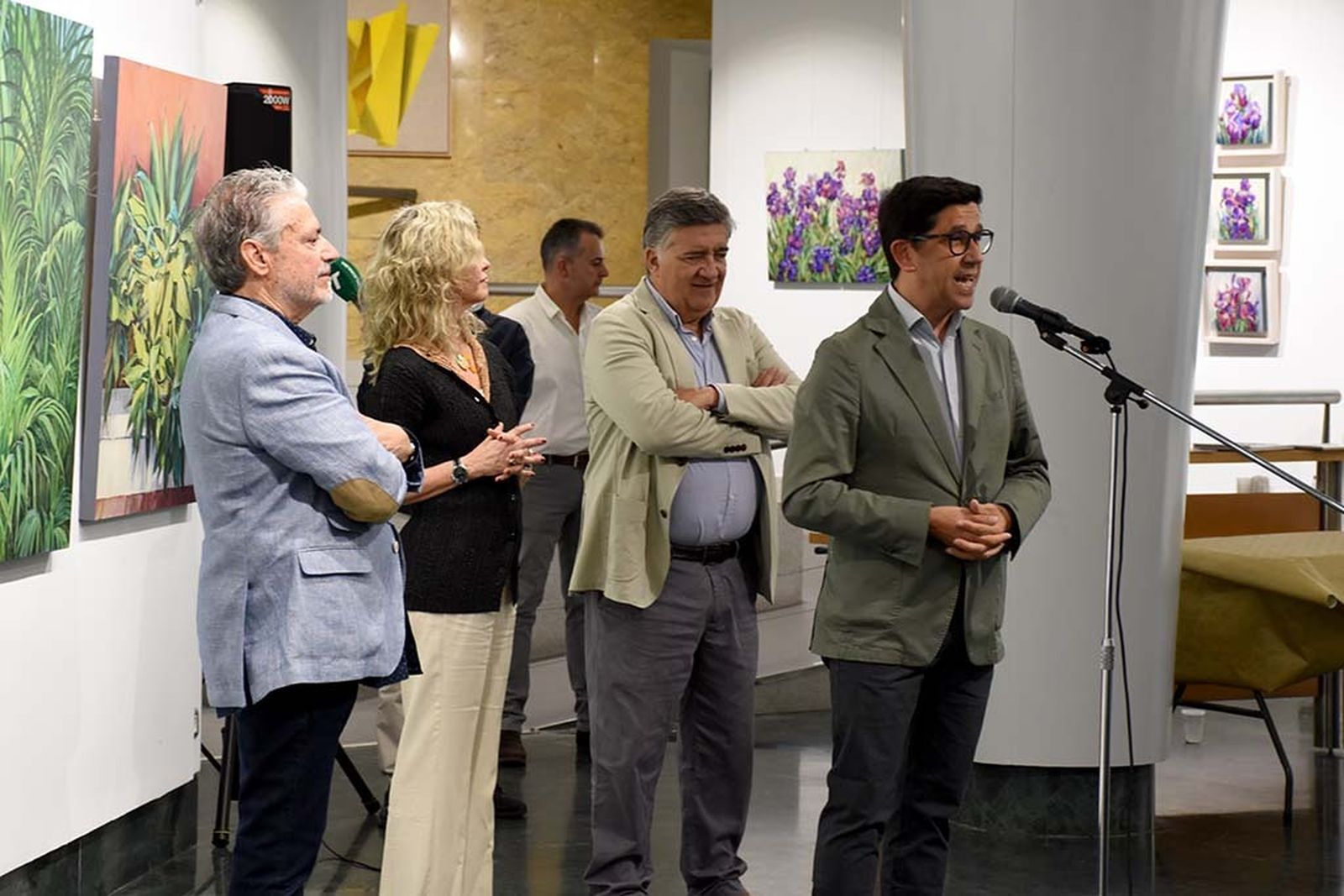 Inauguración exposición 'Naturaleza' del pintor ayamontino Juan Fernández.