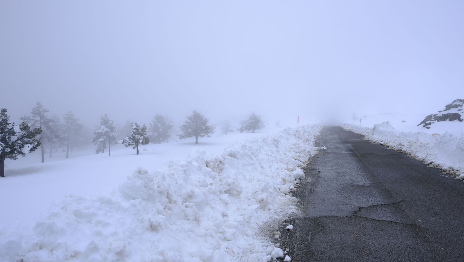 Imágenes del temporal de nieve en la provincia de Almería.
