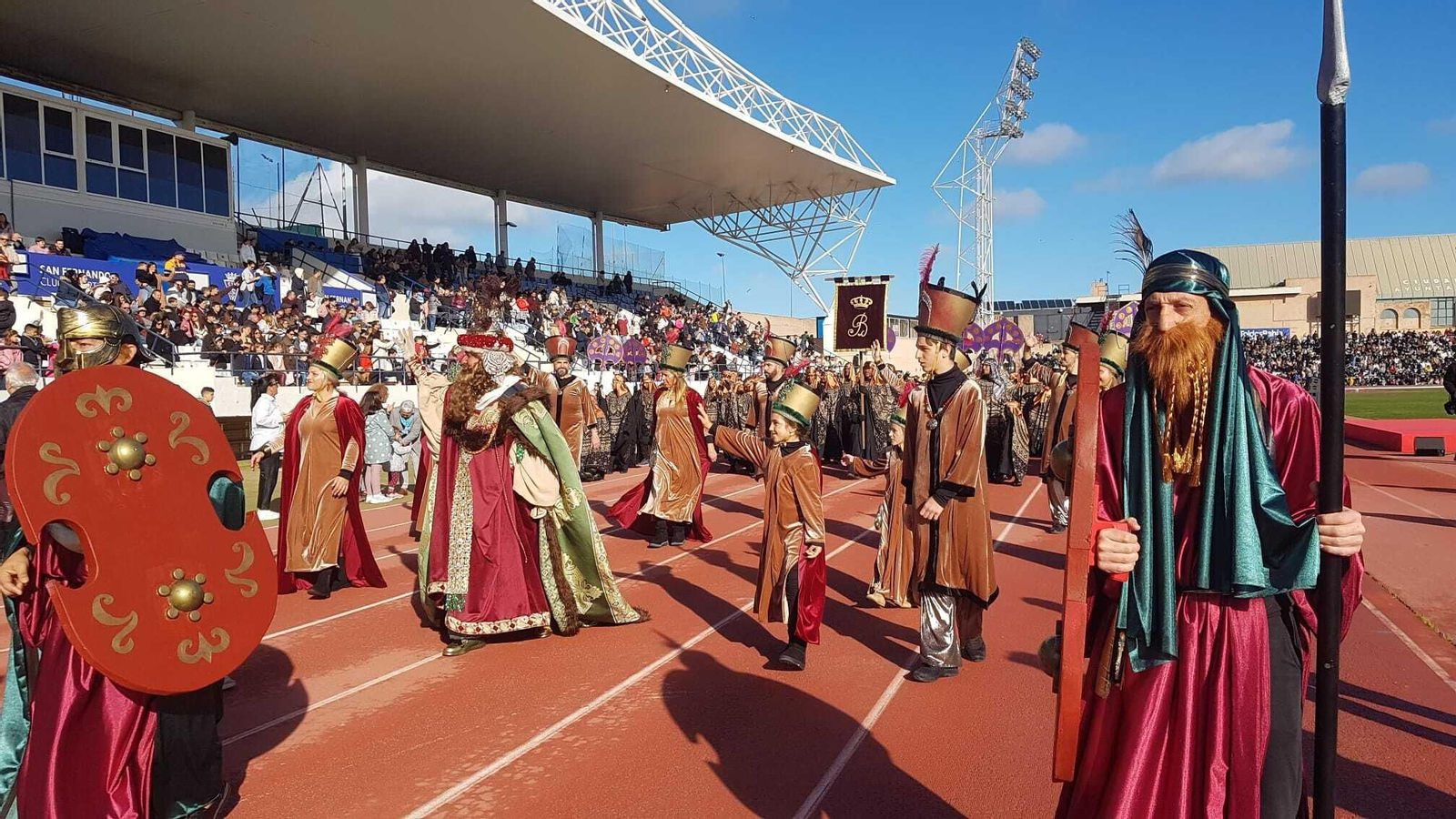 Imágenes de la llegada de los Reyes Magos en helicóptero.
