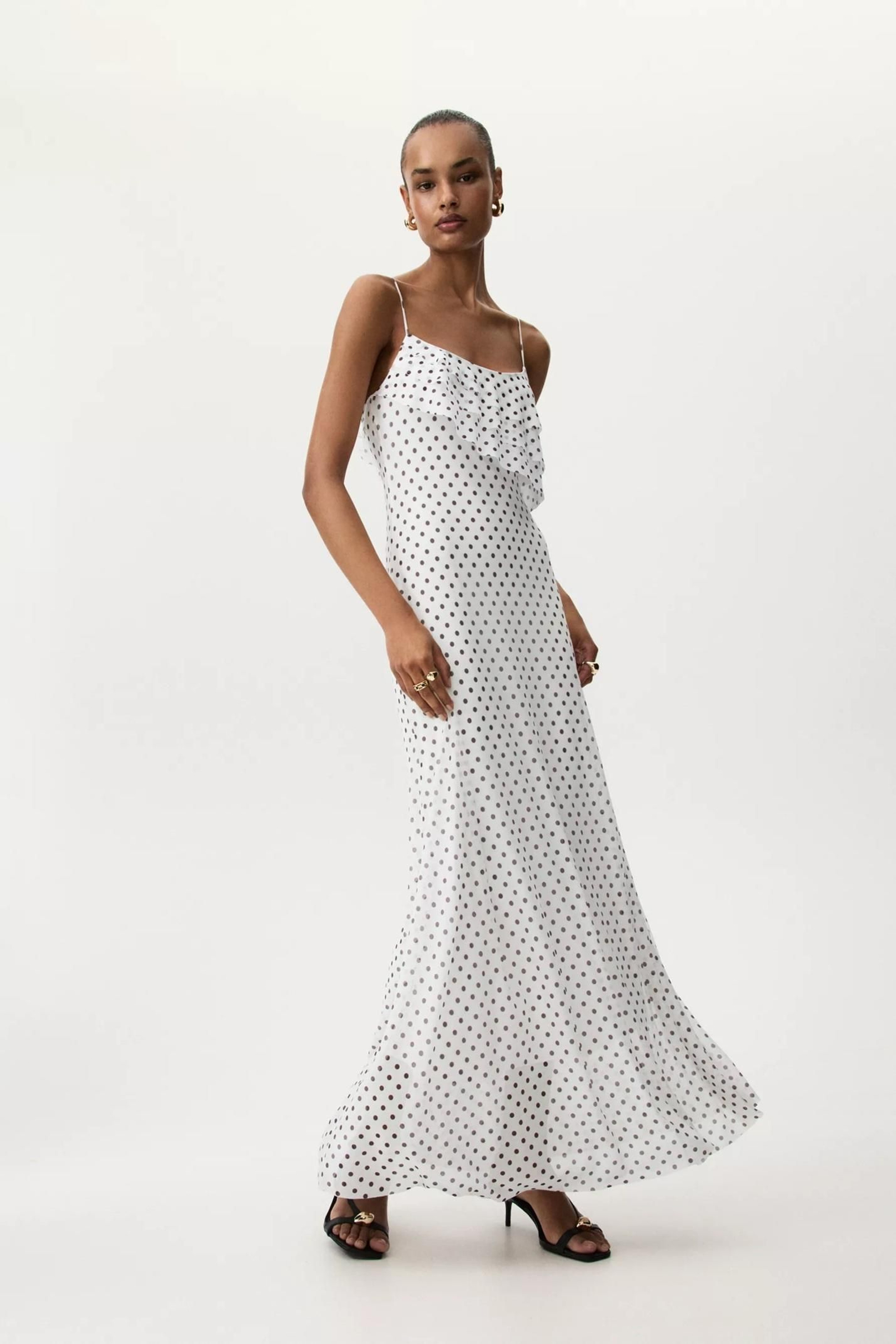 Vestido de lunares de Lefties. Vestido de lunares de Lefties.