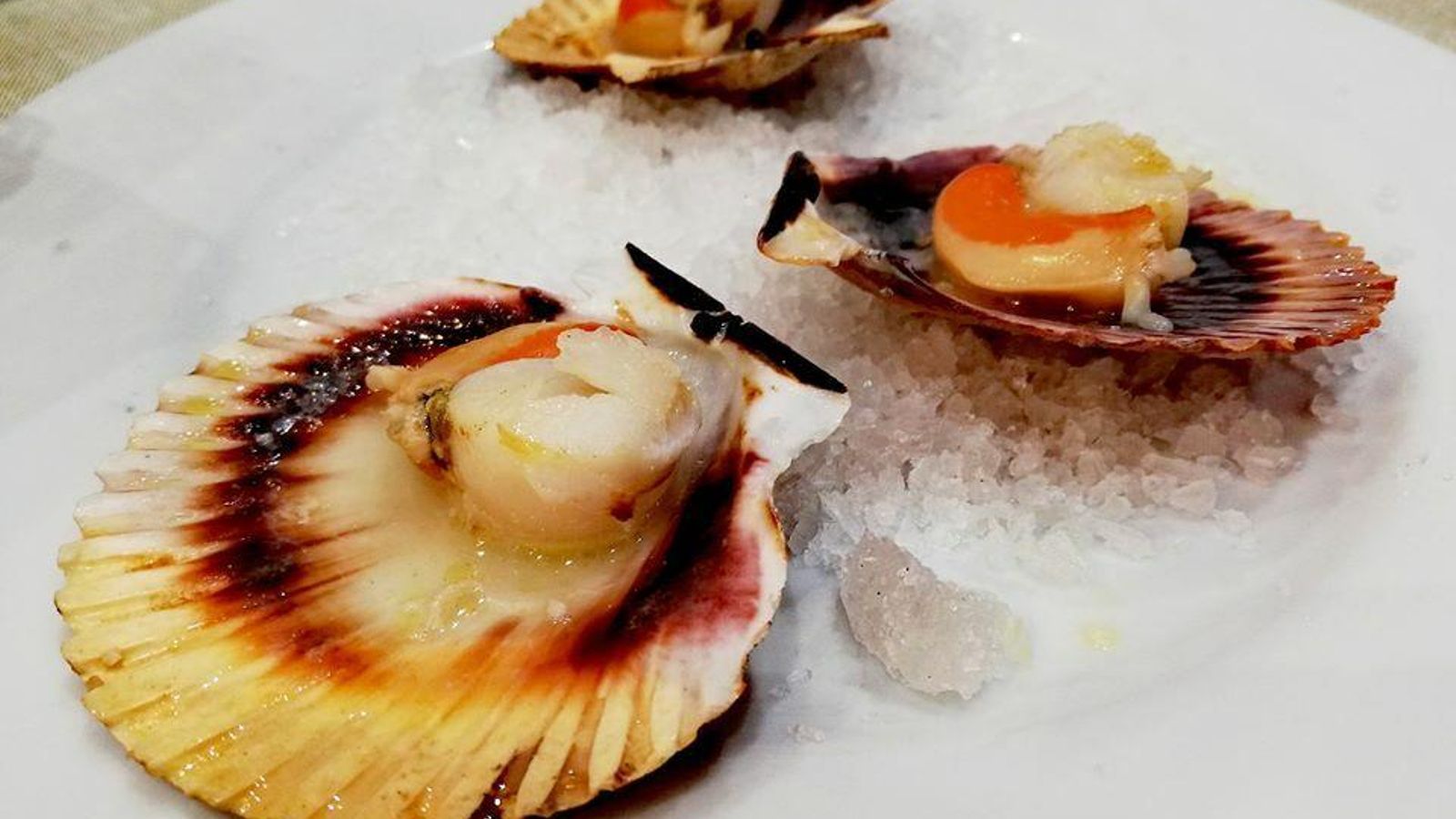 Las vieiras son una de las especialidades de la carta