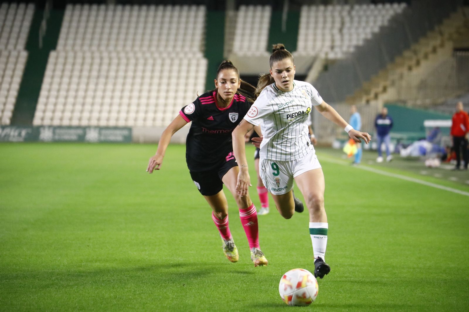 La derrota del Córdoba Femenino ante el Madrid CFF en la Copa de la Reina, en imágenes