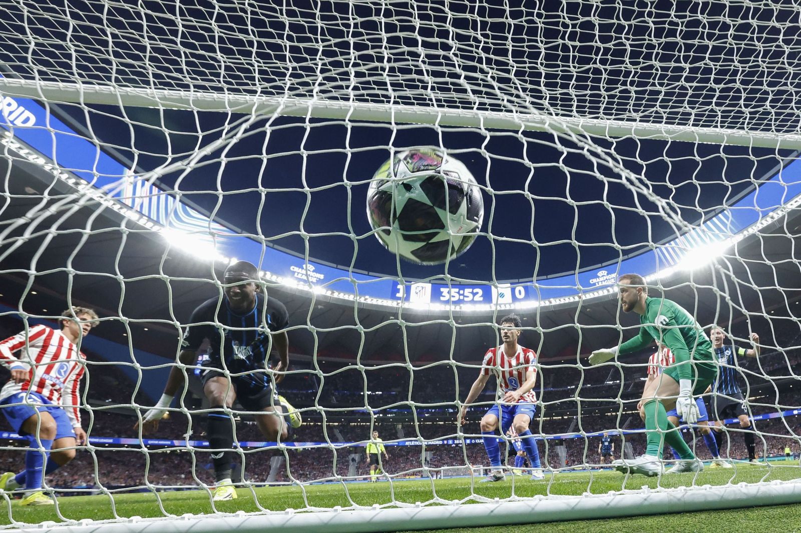 Las fotos del Atlético de Madrid - Brujas