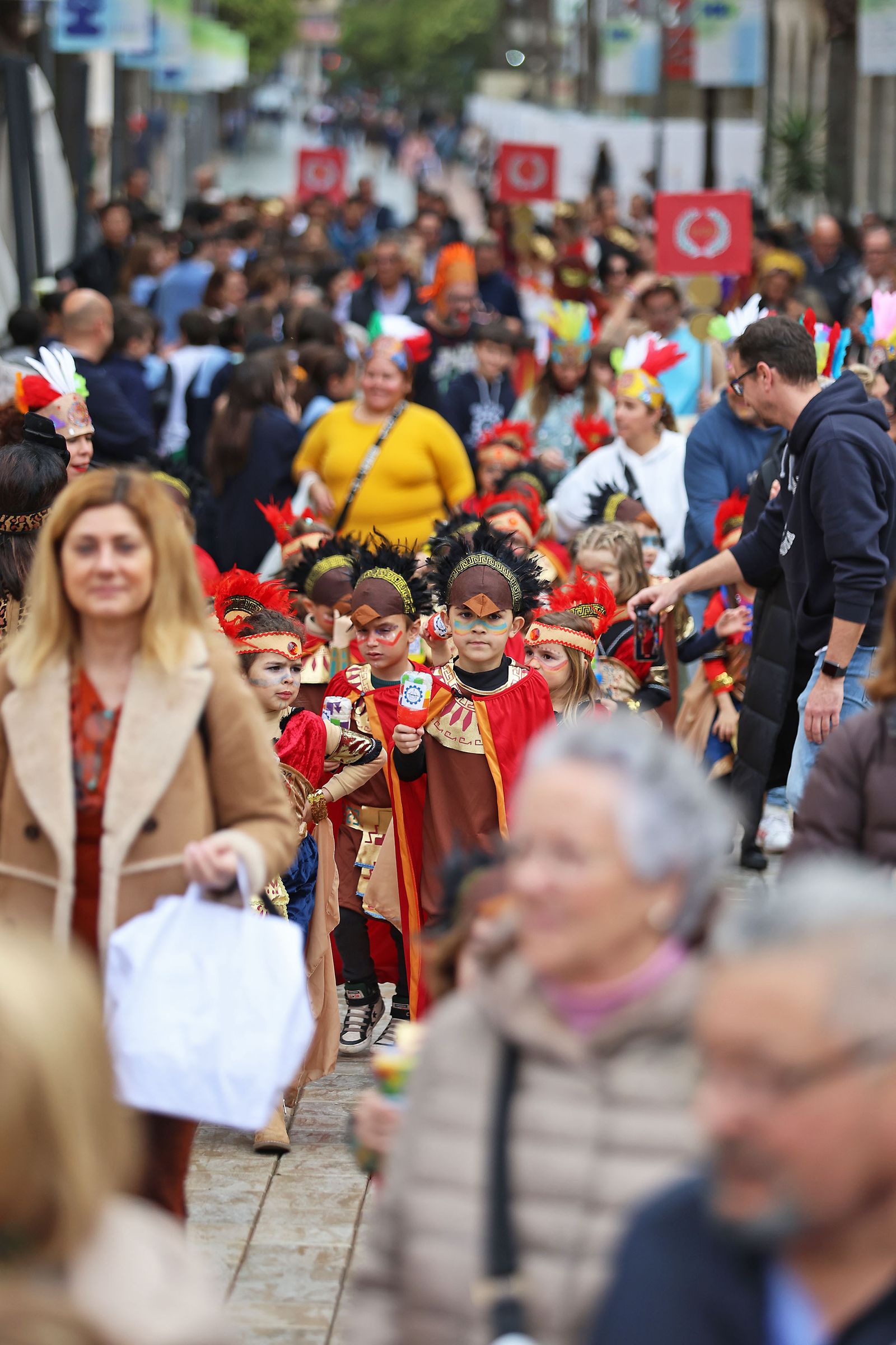 Imágenes del desfile “Un paseo por la historia”  de los niños del colegio Funcadia de Huelva