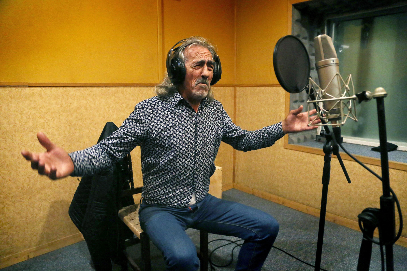 Capullo de Jerez, en plena grabación de su nuevo disco. Capullo de Jerez, en plena grabación de su nuevo disco.