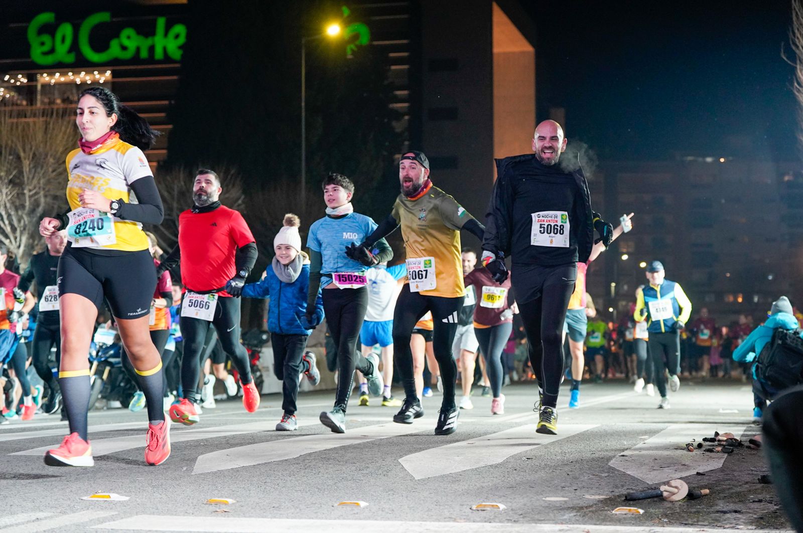En imágenes: búscate en tu llegada a meta de la Carrera de San Antón 2026 (18)