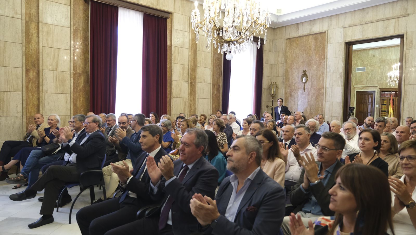 Homenaje póstumo a Hermelindo "Melo" Castro en la Subdelegación del Gobierno