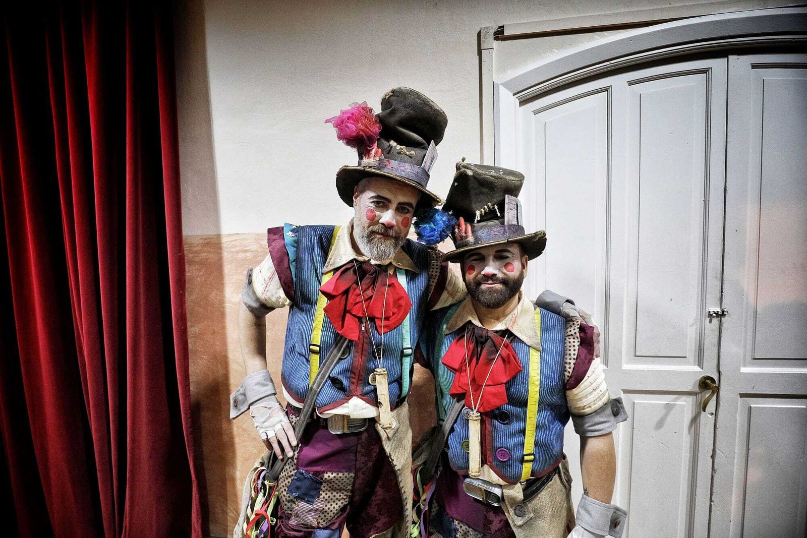 Comparsa 'Los colaores', una comparsa de toda la vida'.