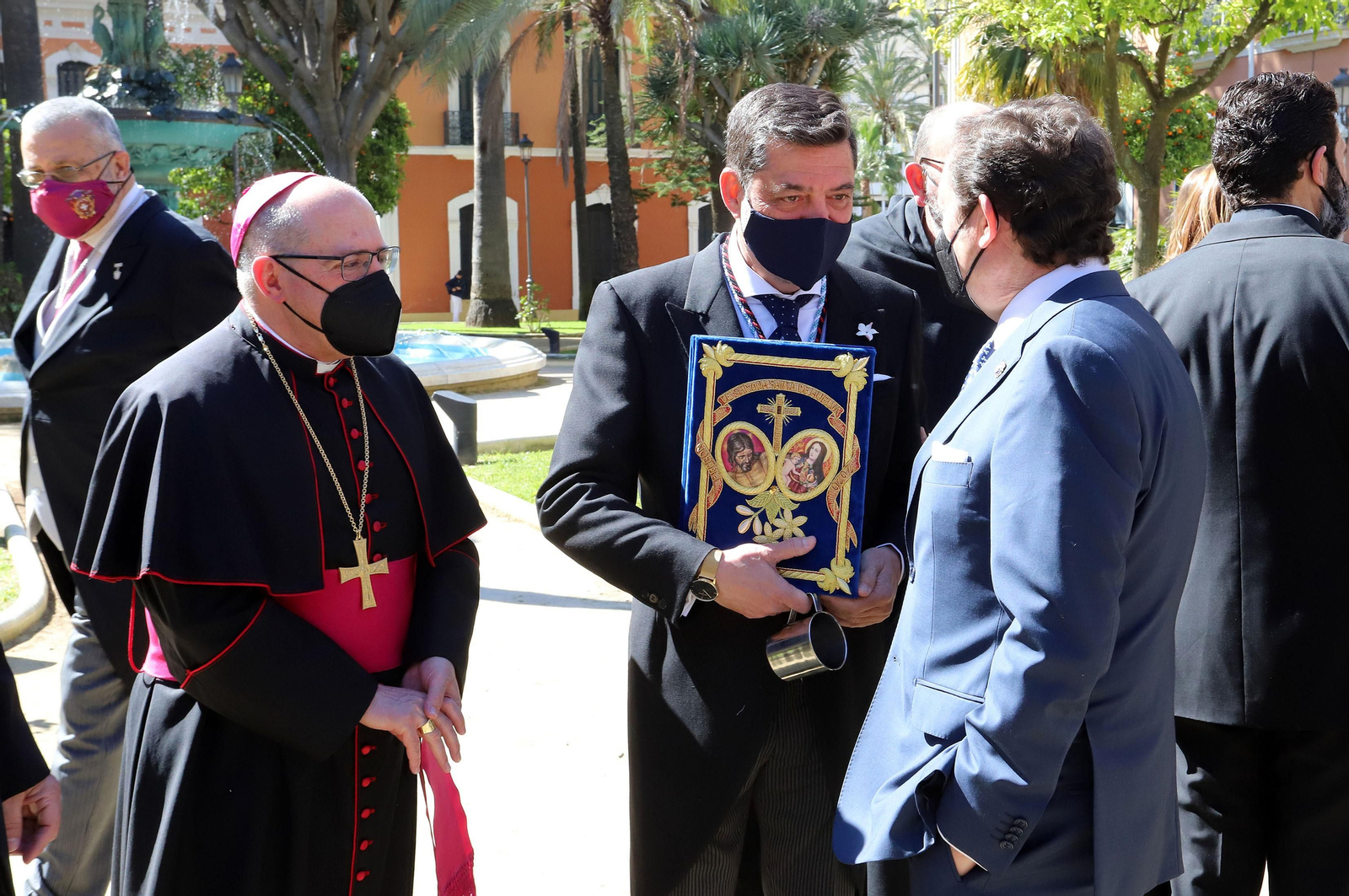 Imágenes del Pregón de la Semana Santa de Huelva 2021 de Eduardo Sugrañes