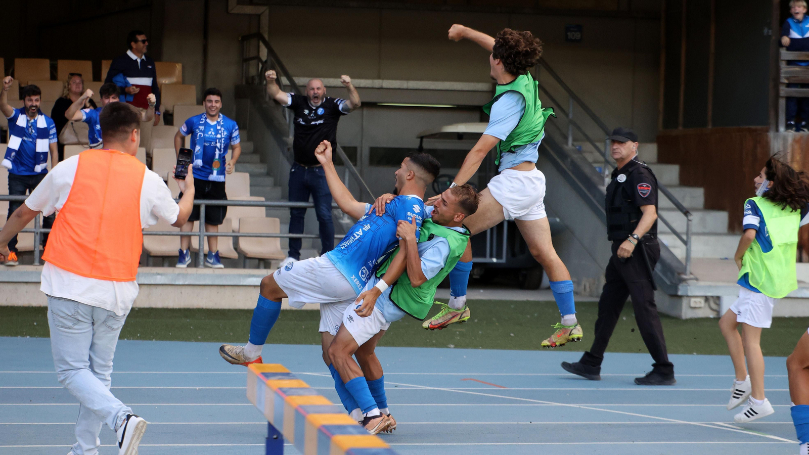 Imágenes de la victoria del Xerez DFC contra el Ceuta B en la fase de ascenso