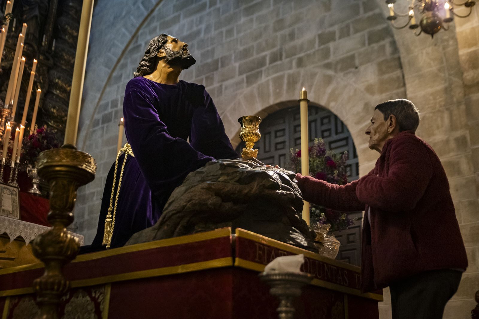 Imágenes de los besapiés y besamanos del Primer Domingo de Cuaresma en Jerez