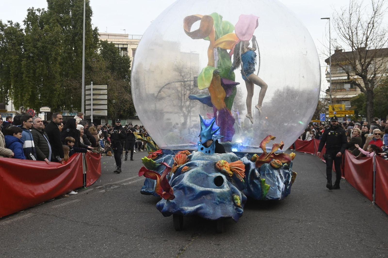 Las mejores fotos del inicio de la Cabalgata de Reyes Magos de Córdoba
