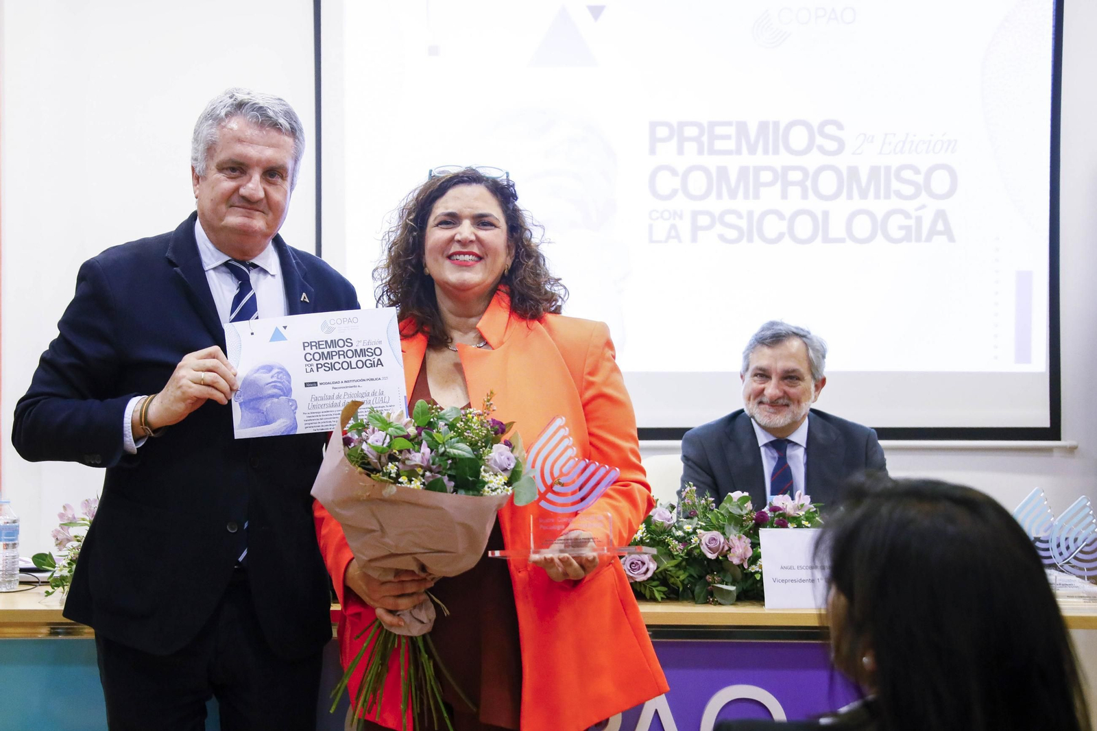 Las imágenes de la entrega de los Premios Compromiso con la Psicología en la sede del COPAO en Almería