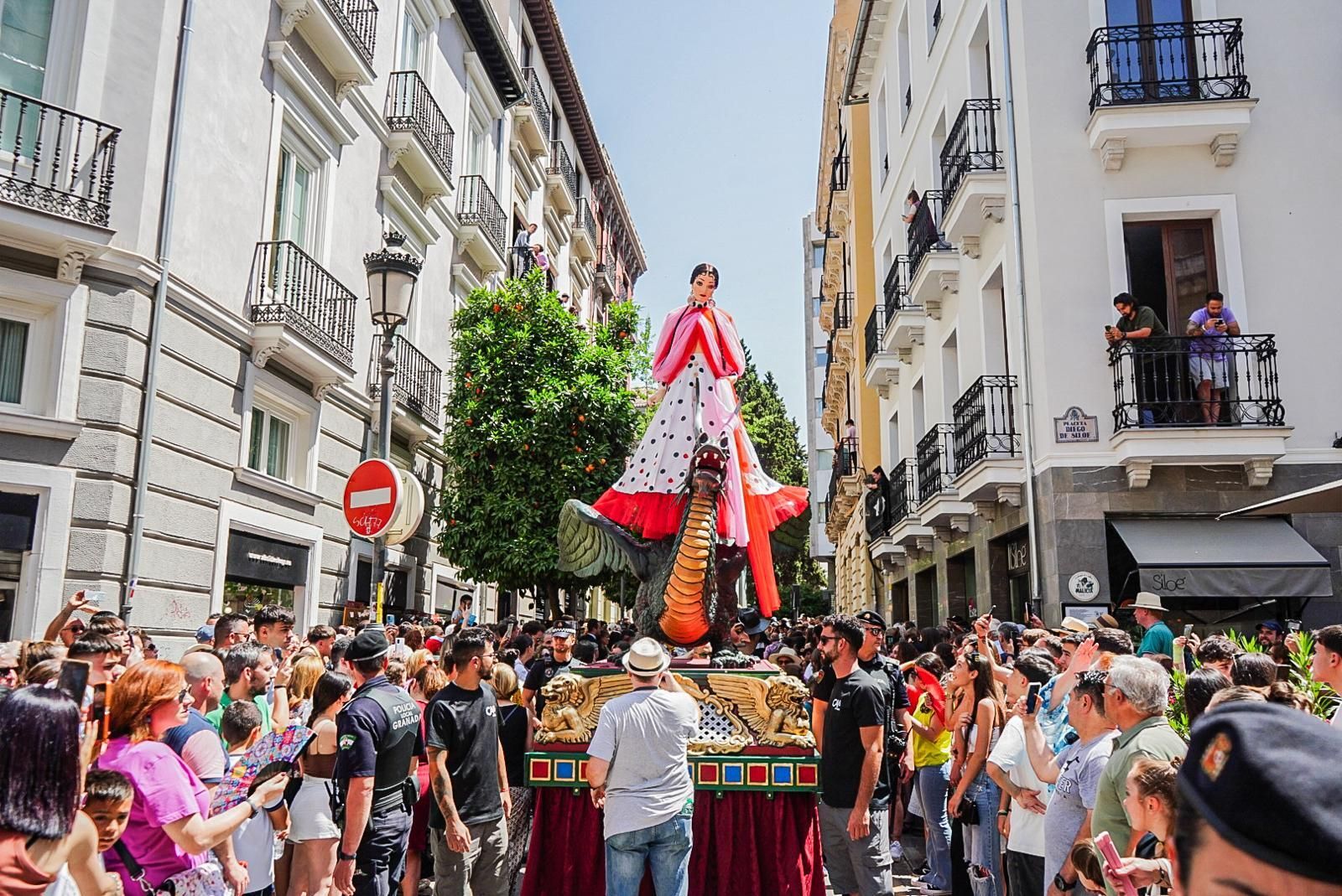 Las mejores fotos de La Tarasca de Granada 2024