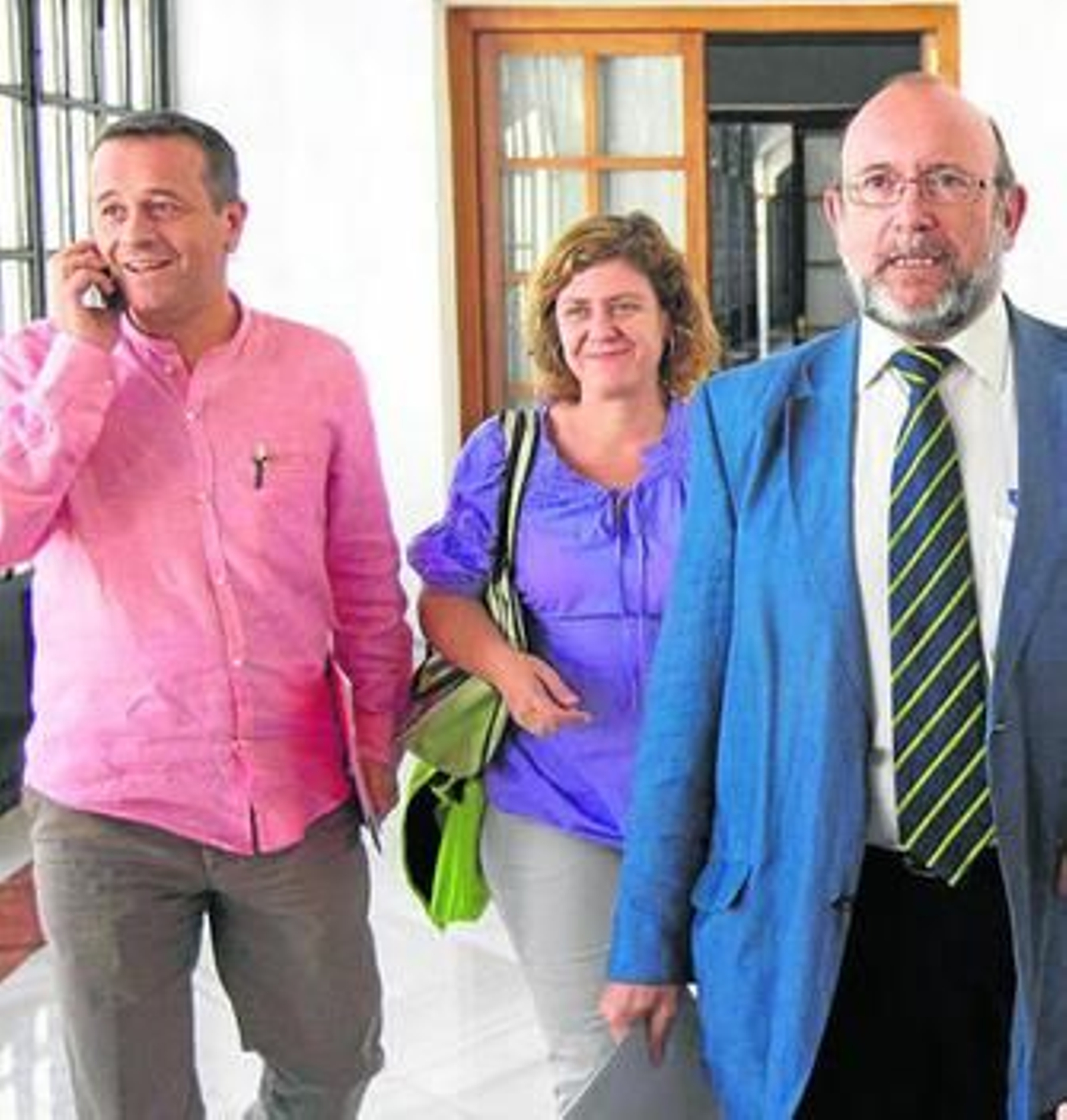 Los parlamentarios de IU en la comisión: José Antonio Castro, Alba Doblas e Ignacio García.