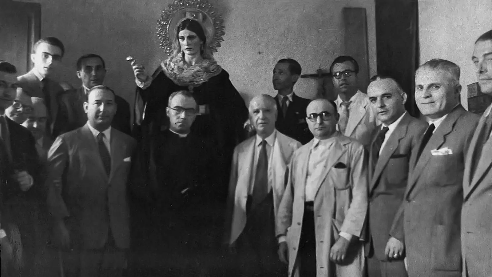 Así nació la Santa Marta de Sebastián Santos: 75 años de devoción en el corazón de Sevilla