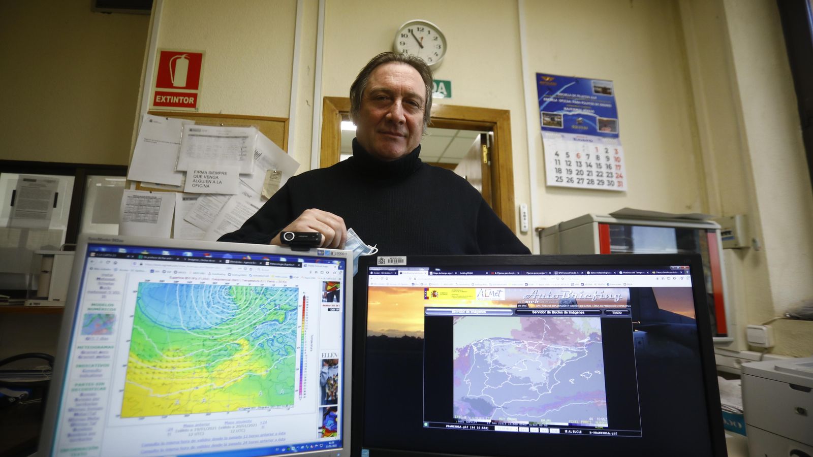 Julián Blanco en su despacho.