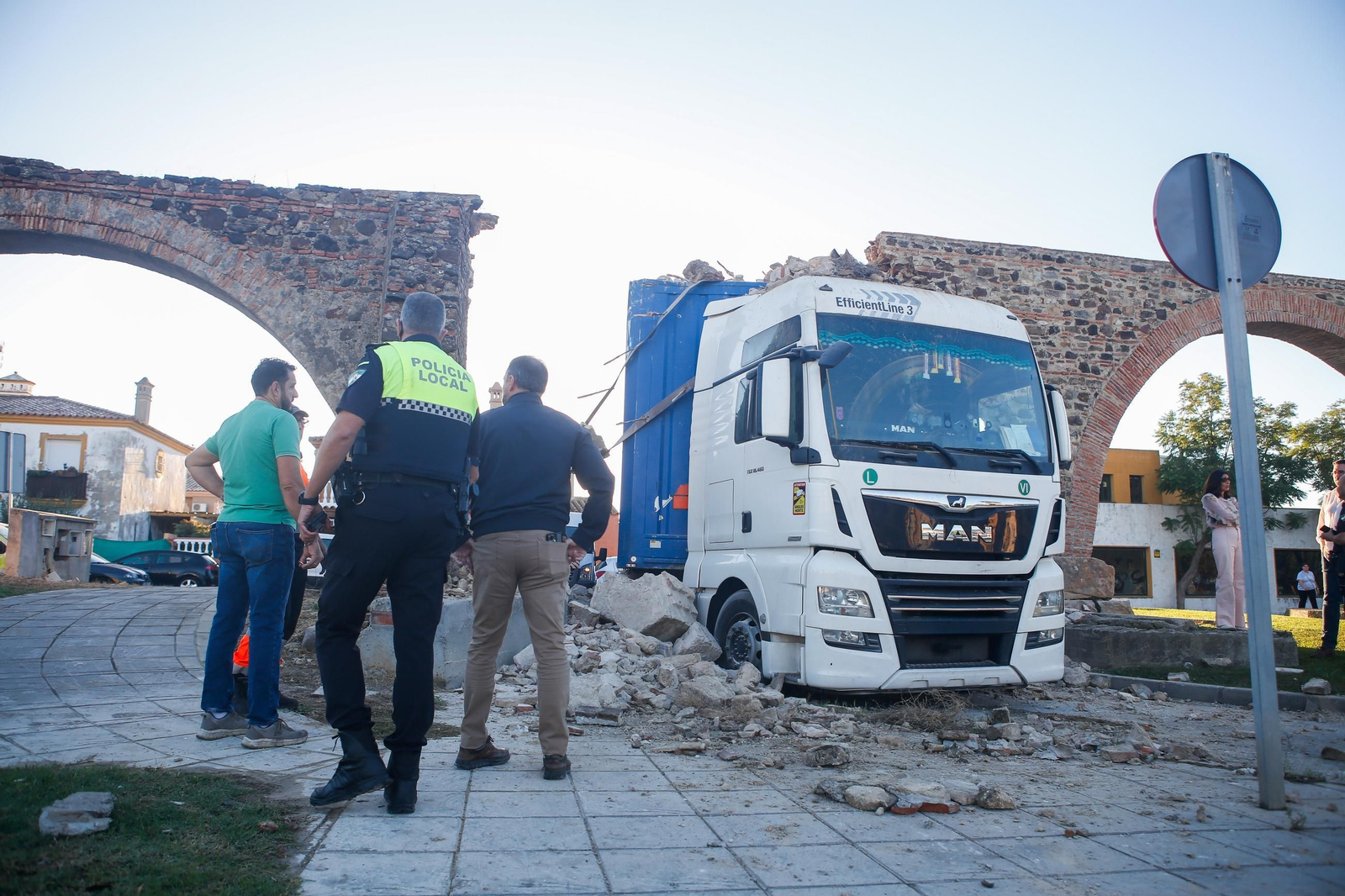 Fotos de los daños en el acueducto de los arcos de El Cobre, en Algeciras