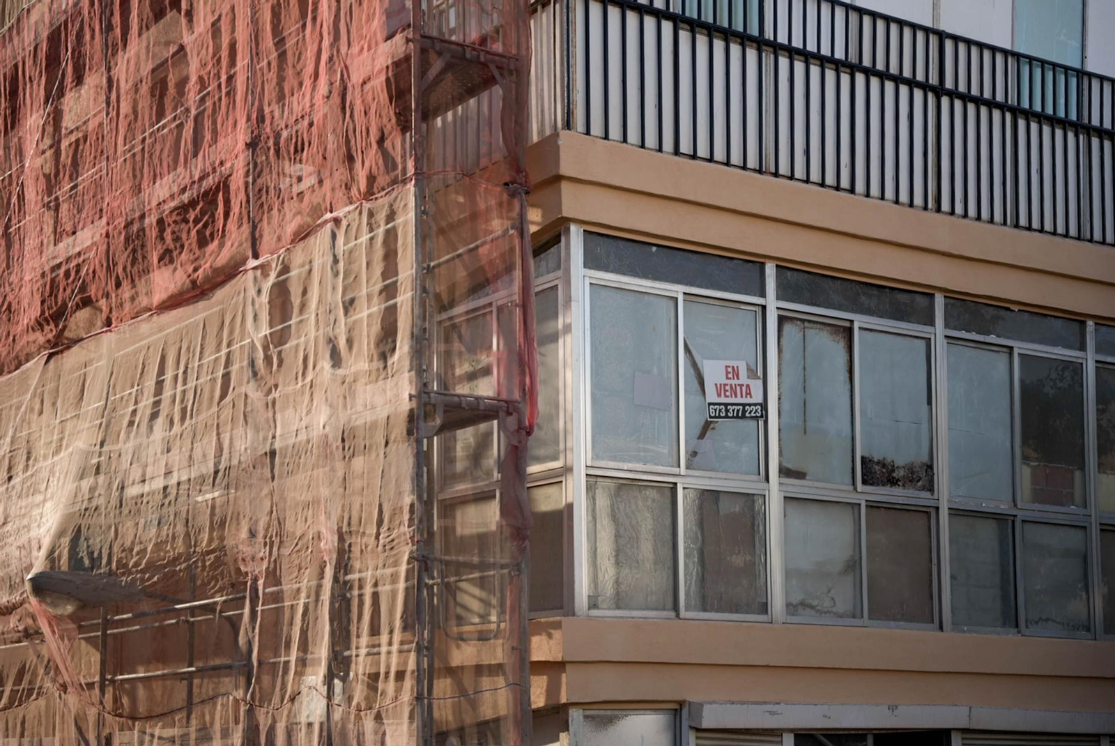 Las obras de rehabilitación en el edificio El Patio de Almería